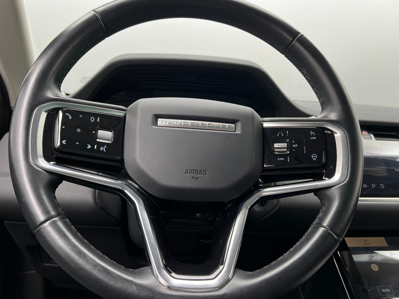 Thumbnail: 2021 Land Rover Range Rover Evoque - 4