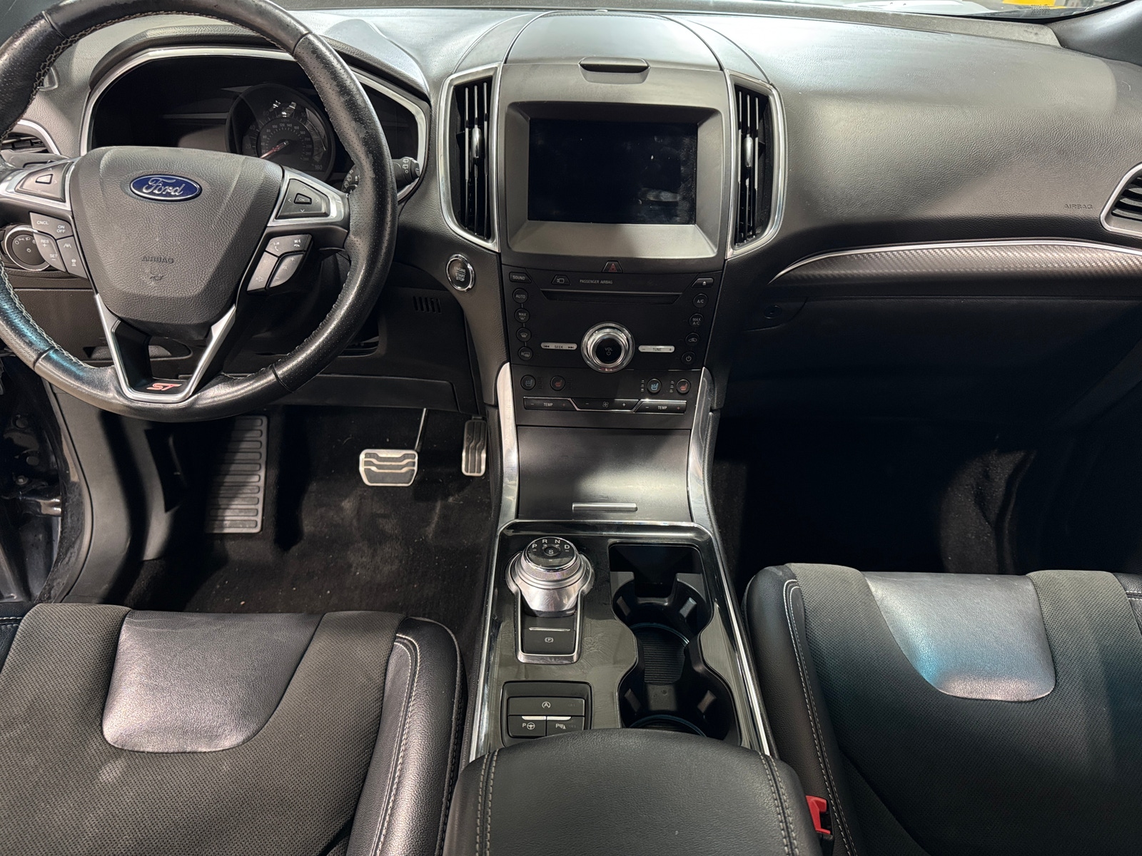 Thumbnail: 2019 Ford Edge - 2