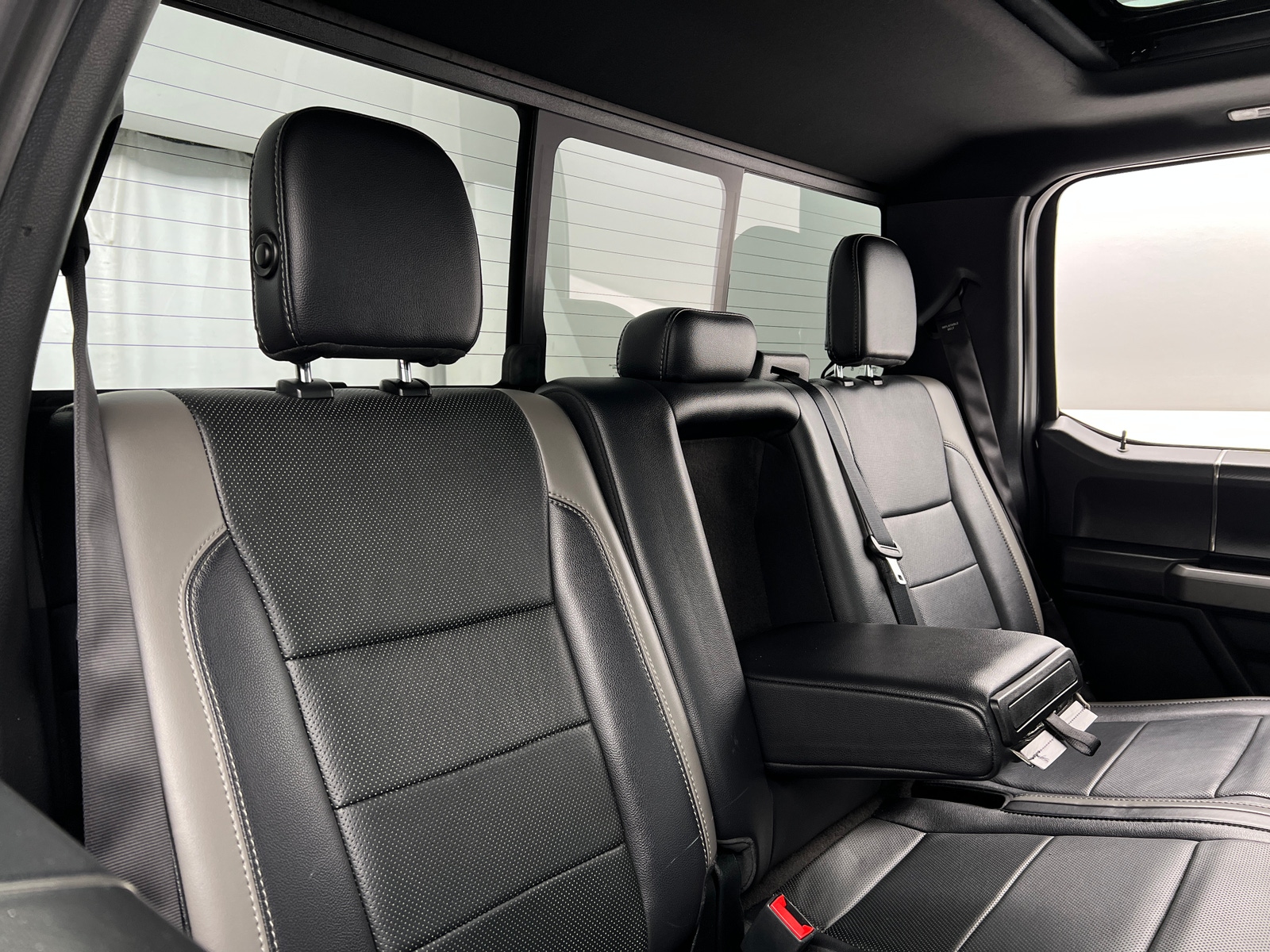 Thumbnail: 2018 Ford Econoline - 5