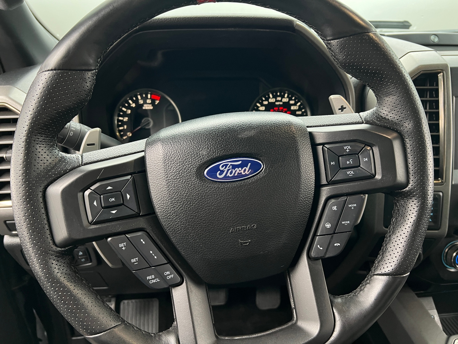 Thumbnail: 2018 Ford Econoline - 4