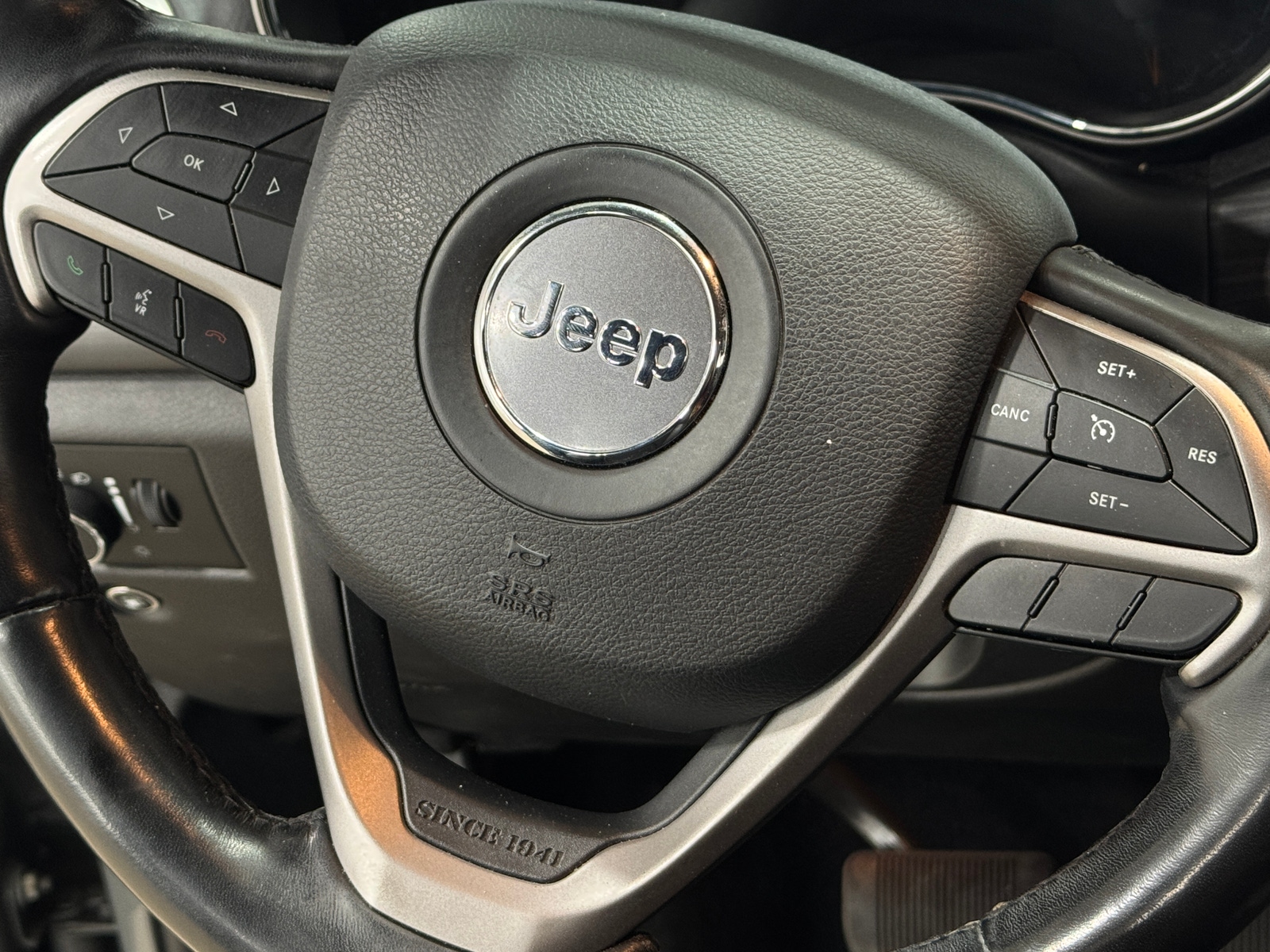 Thumbnail: 2020 Jeep Grand Cherokee - 4