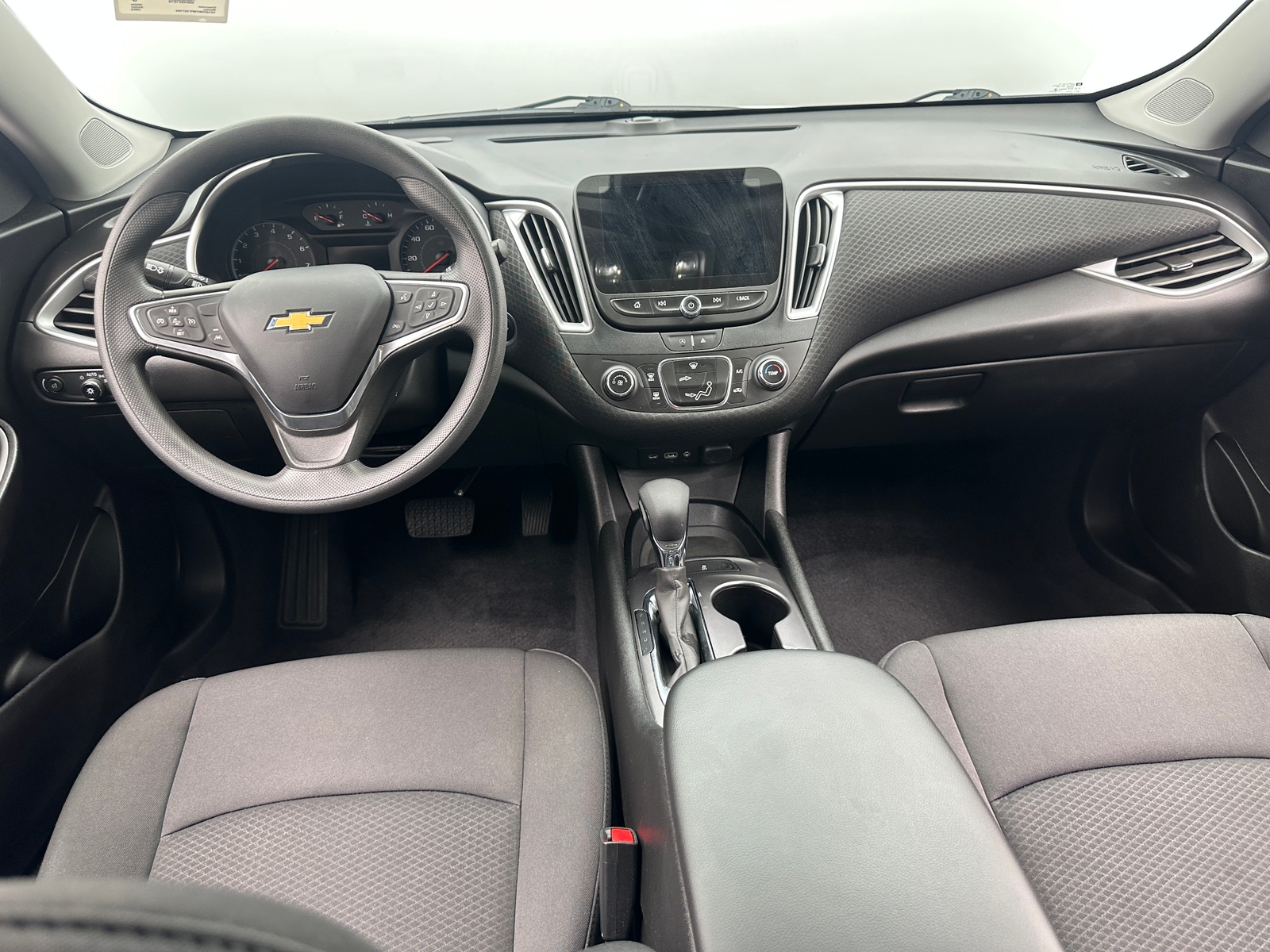 Thumbnail: 2023 Chevrolet Malibu - 3