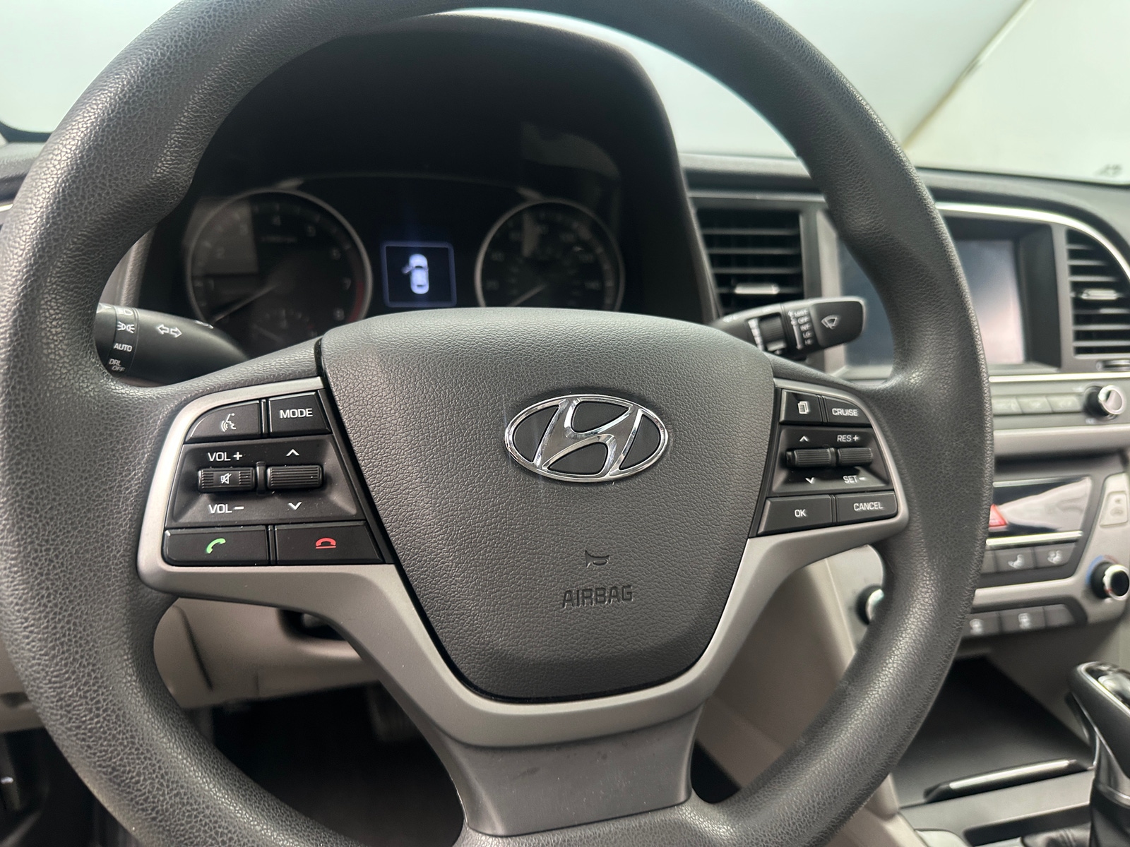 Thumbnail: 2018 Hyundai Elantra - 5