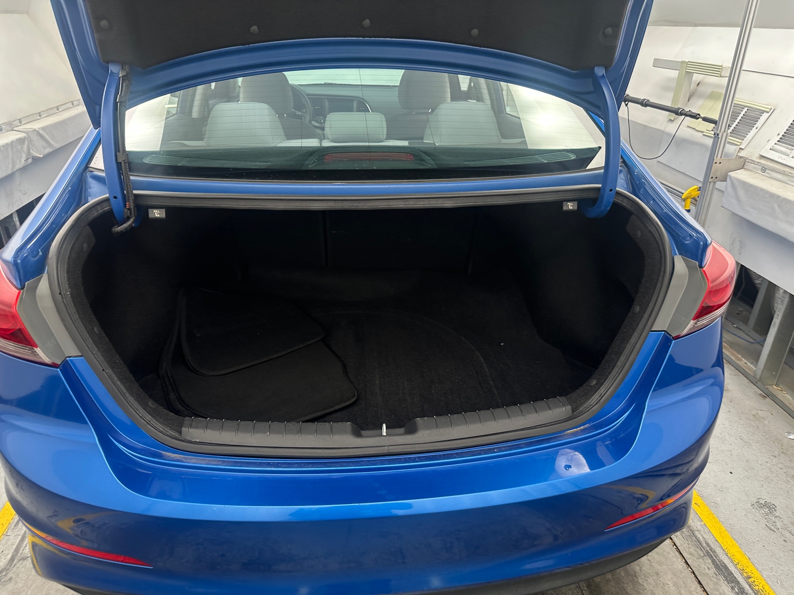 Thumbnail: 2018 Hyundai Elantra - 7