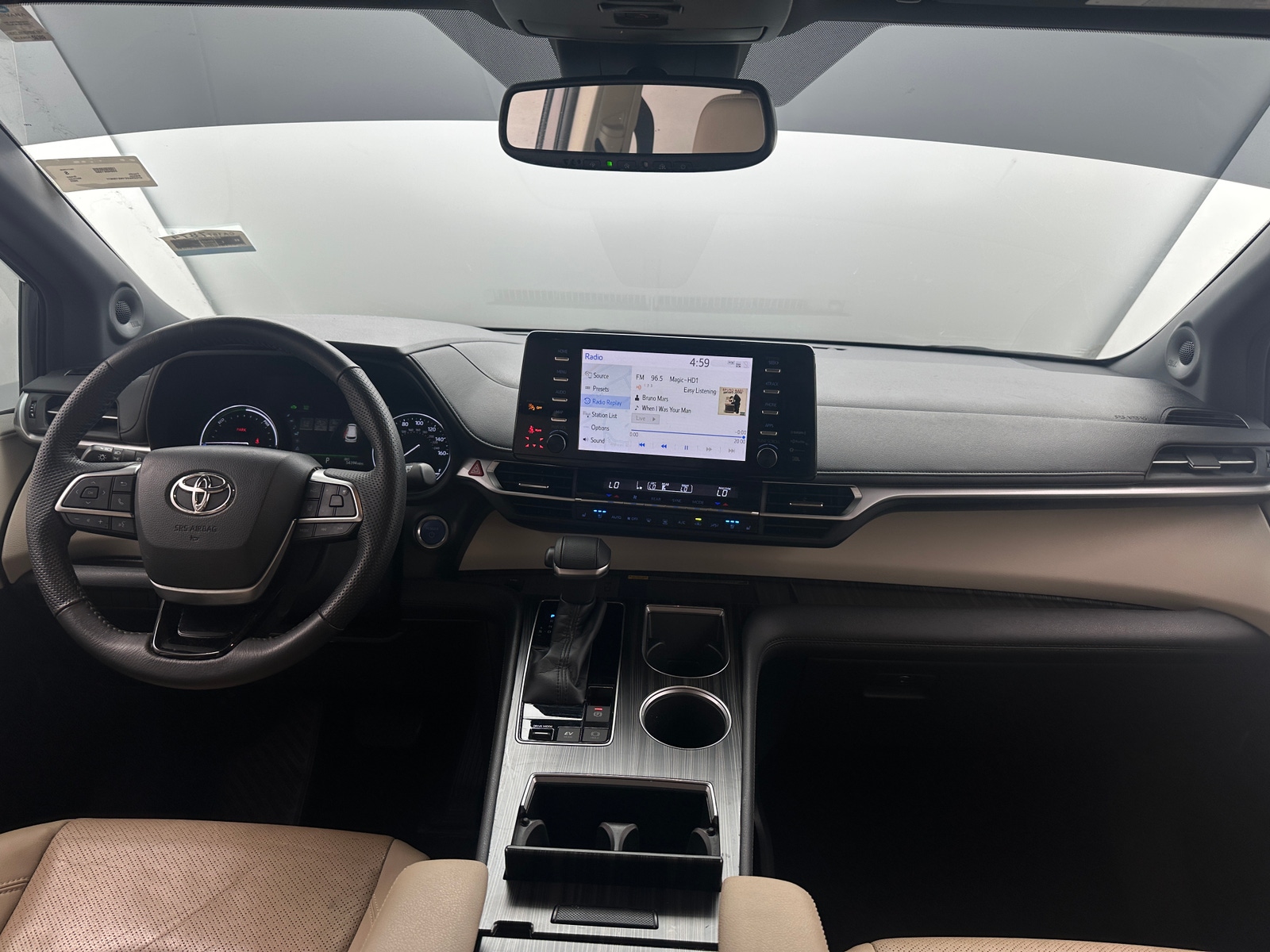 Thumbnail: 2022 Toyota Sienna - 2