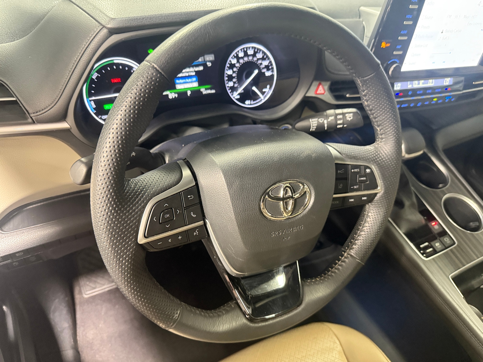 Thumbnail: 2022 Toyota Sienna - 4