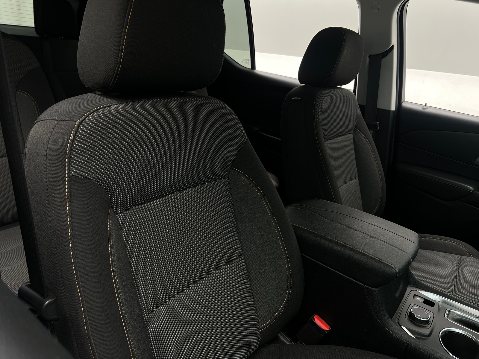 Thumbnail: 2021 Chevrolet Traverse - 2