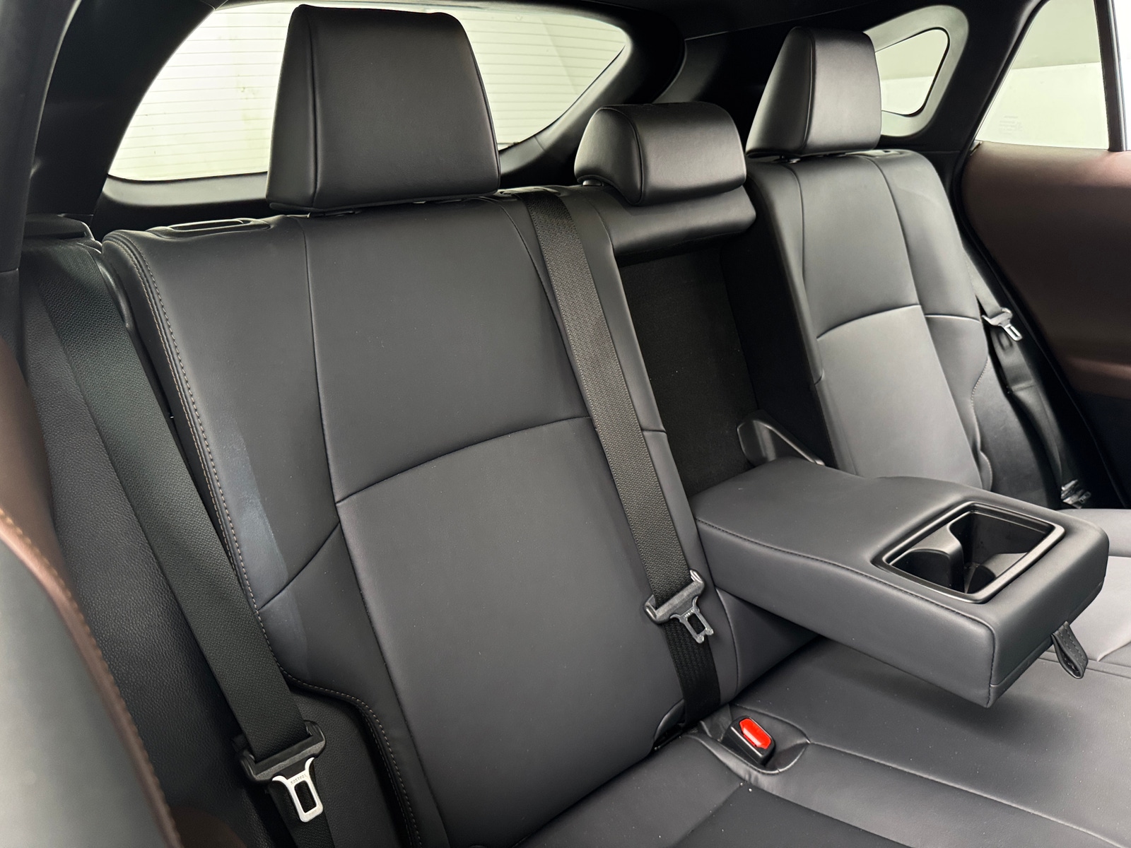 Thumbnail: 2022 Toyota Venza - 5