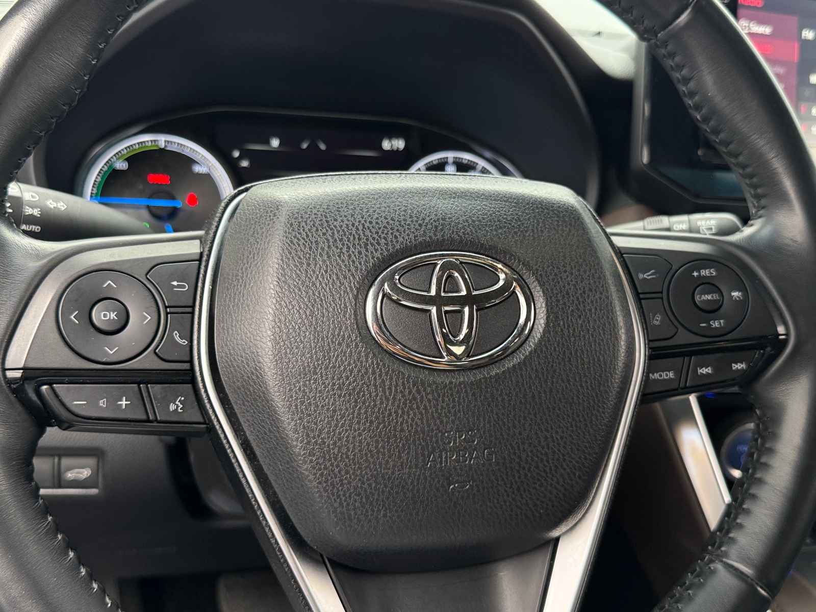 Thumbnail: 2022 Toyota Venza - 4
