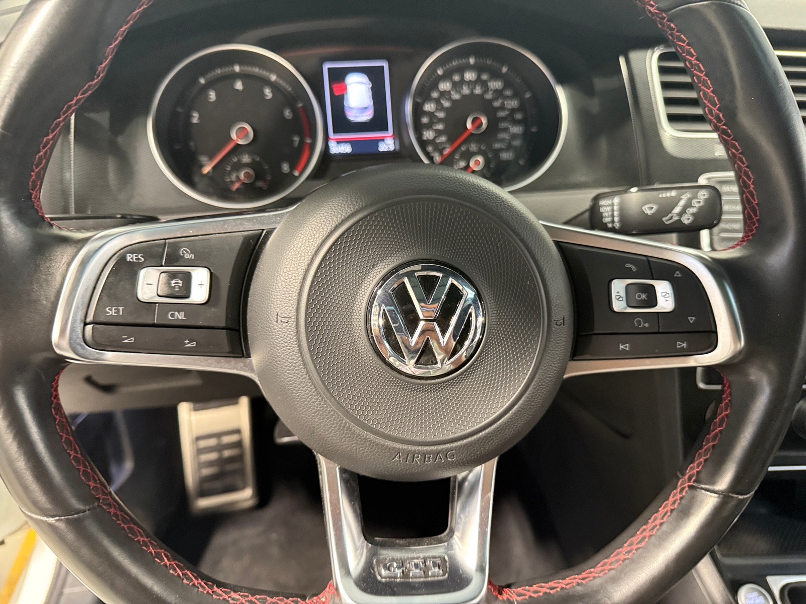 Thumbnail: 2017 Volkswagen Golf - 5