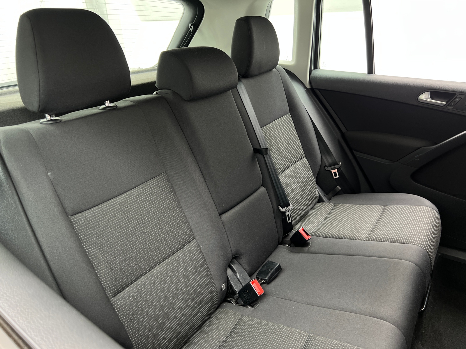 Thumbnail: 2015 Volkswagen Tiguan - 6