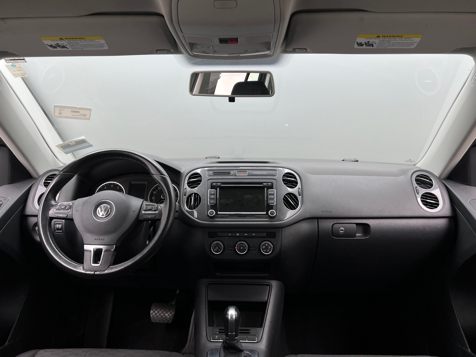 Thumbnail: 2015 Volkswagen Tiguan - 3