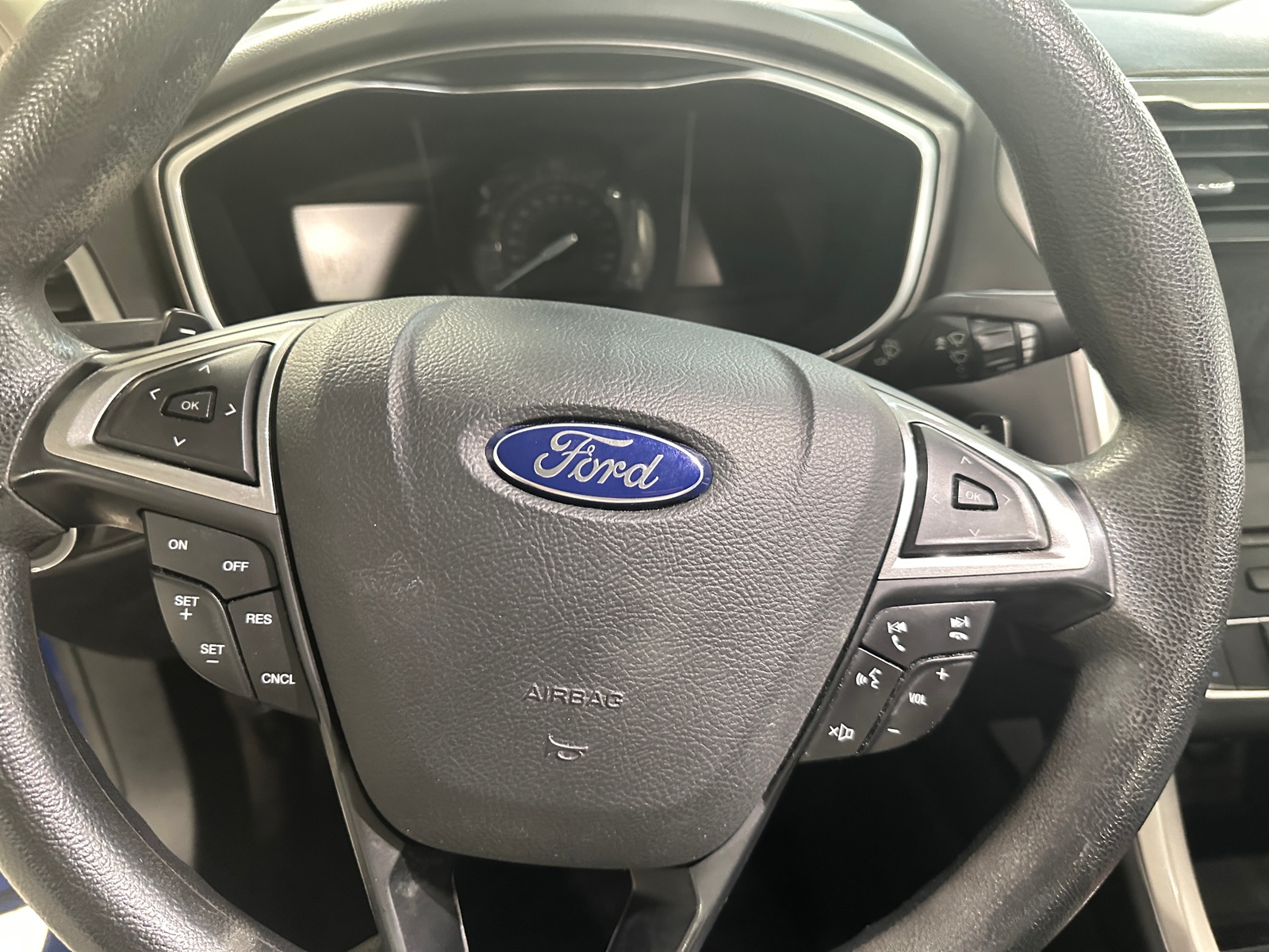 Thumbnail: 2017 Ford Fusion - 5