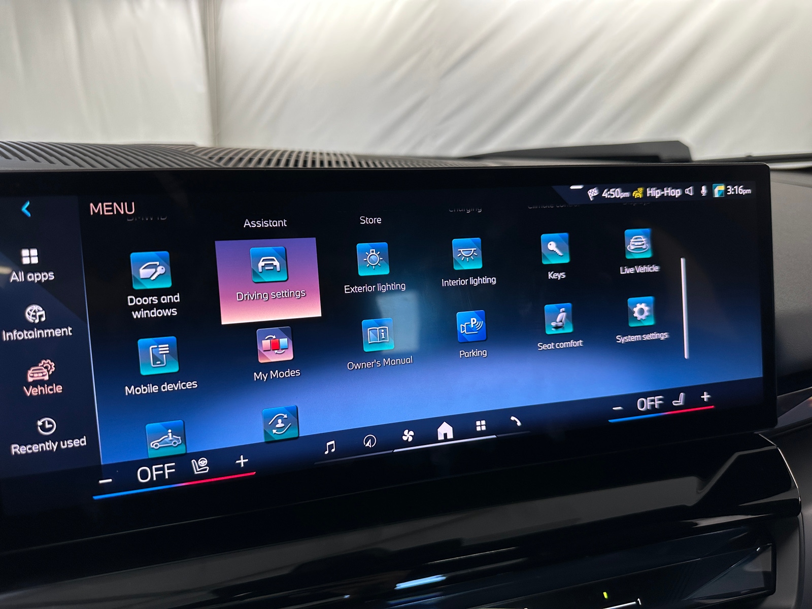 Thumbnail: 2025 BMW i5 - 3