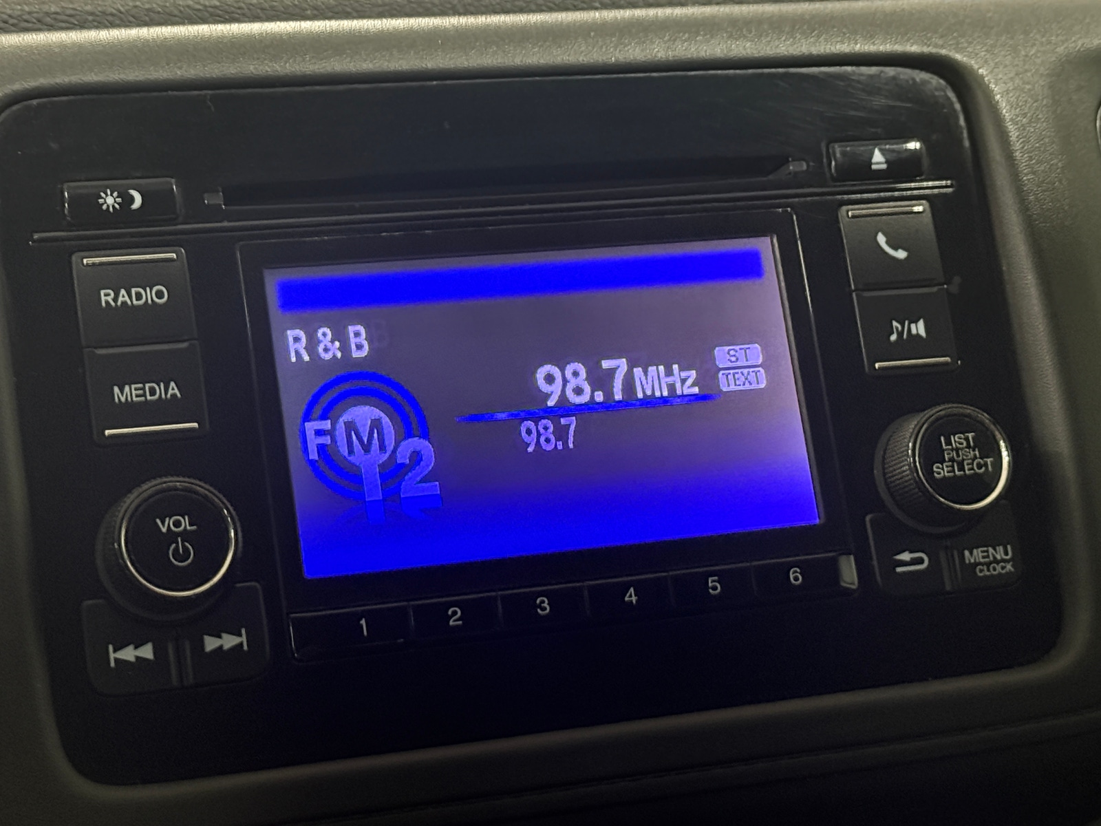 Thumbnail: 2022 Honda HR-V - 4