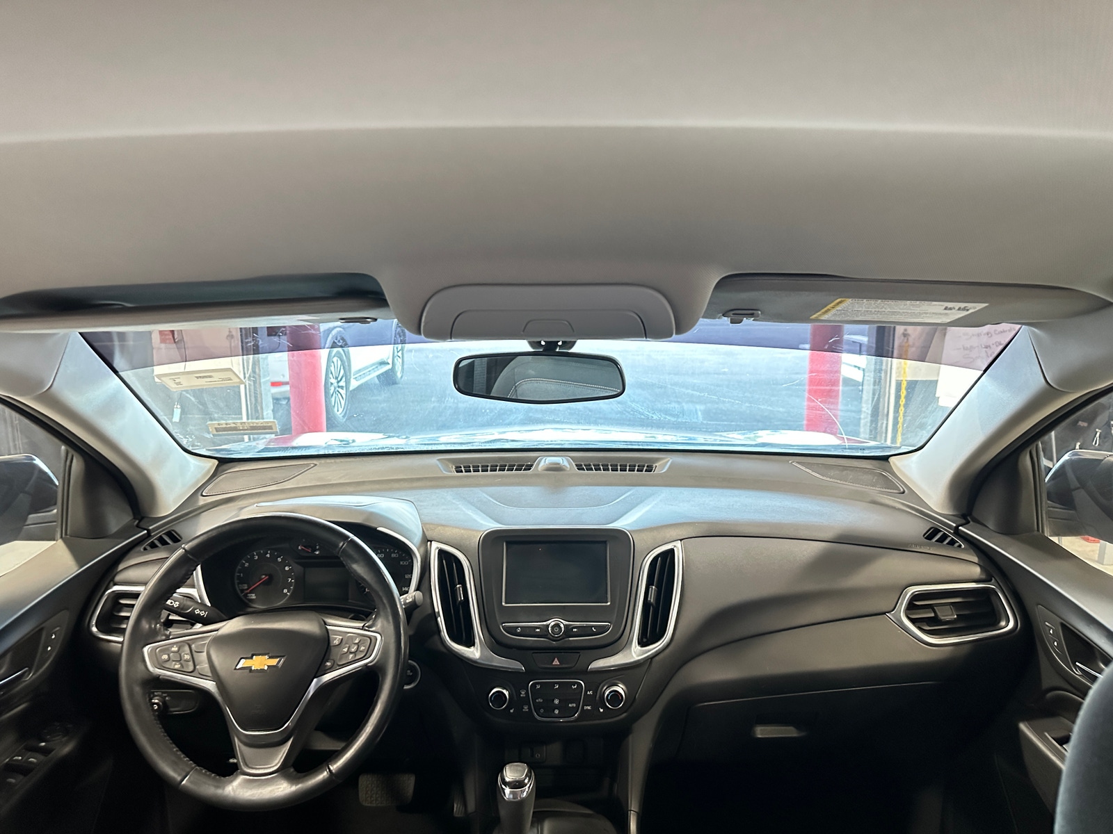 Thumbnail: 2018 Chevrolet Equinox - 3