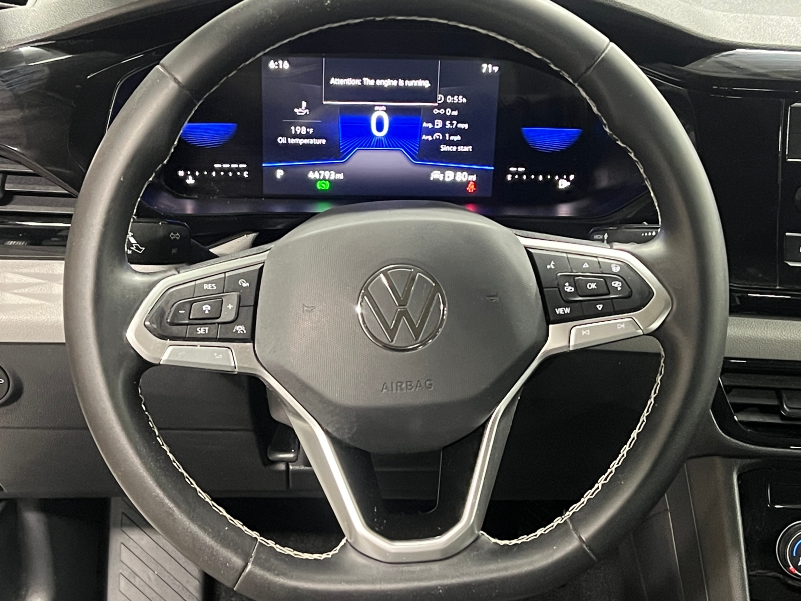 Thumbnail: 2023 Volkswagen Taos - 5