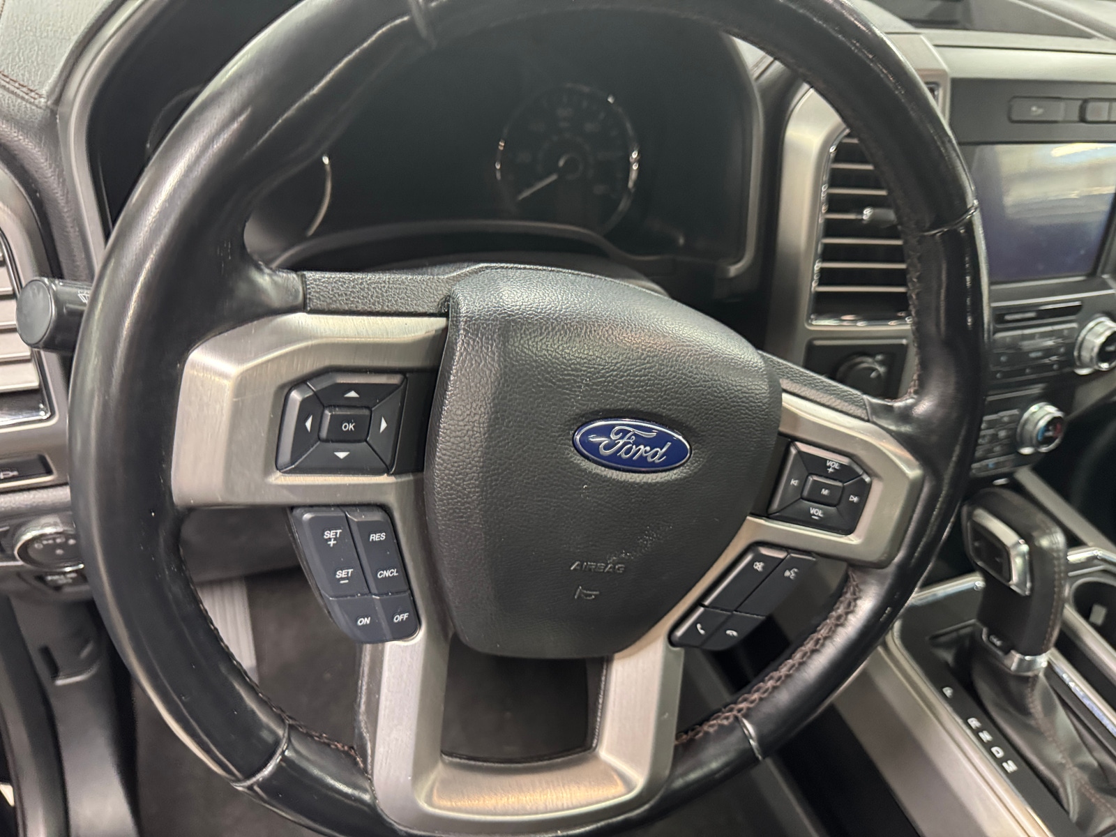 Thumbnail: 2019 Ford Econoline - 4