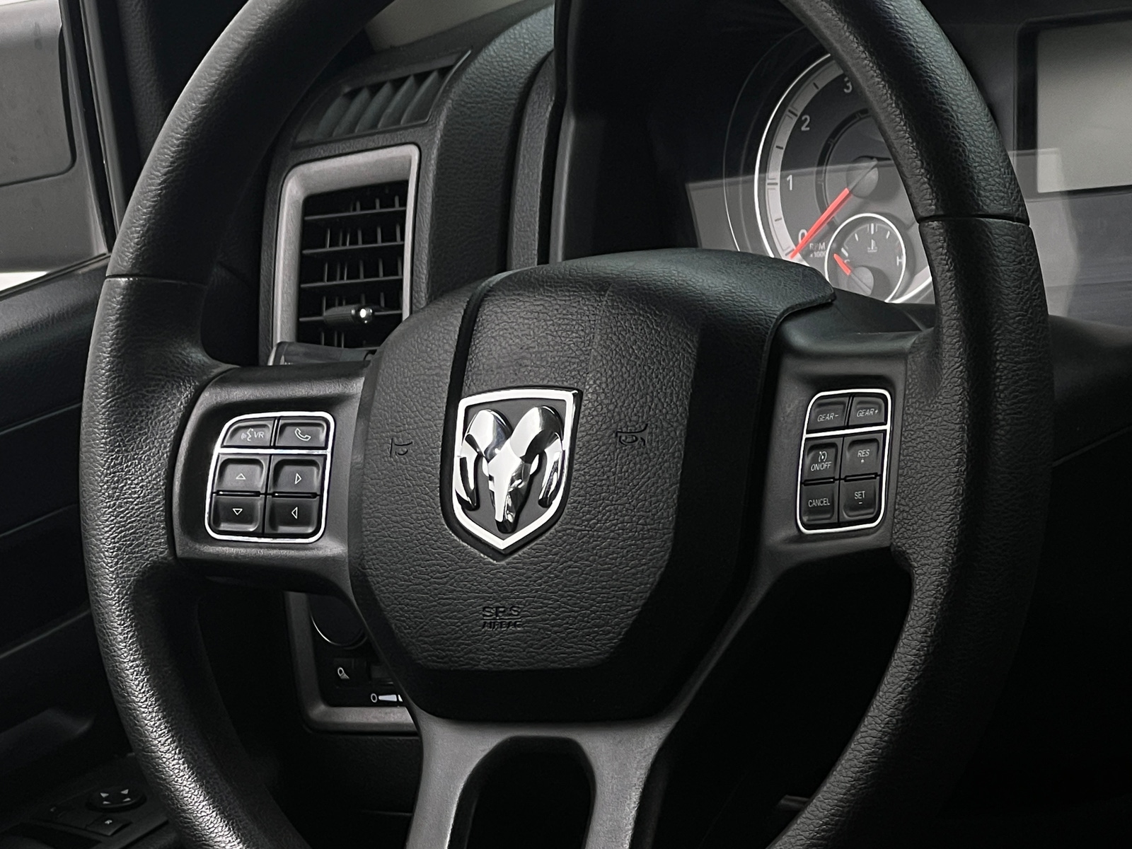 Thumbnail: 2021 RAM 1500 Classic - 5