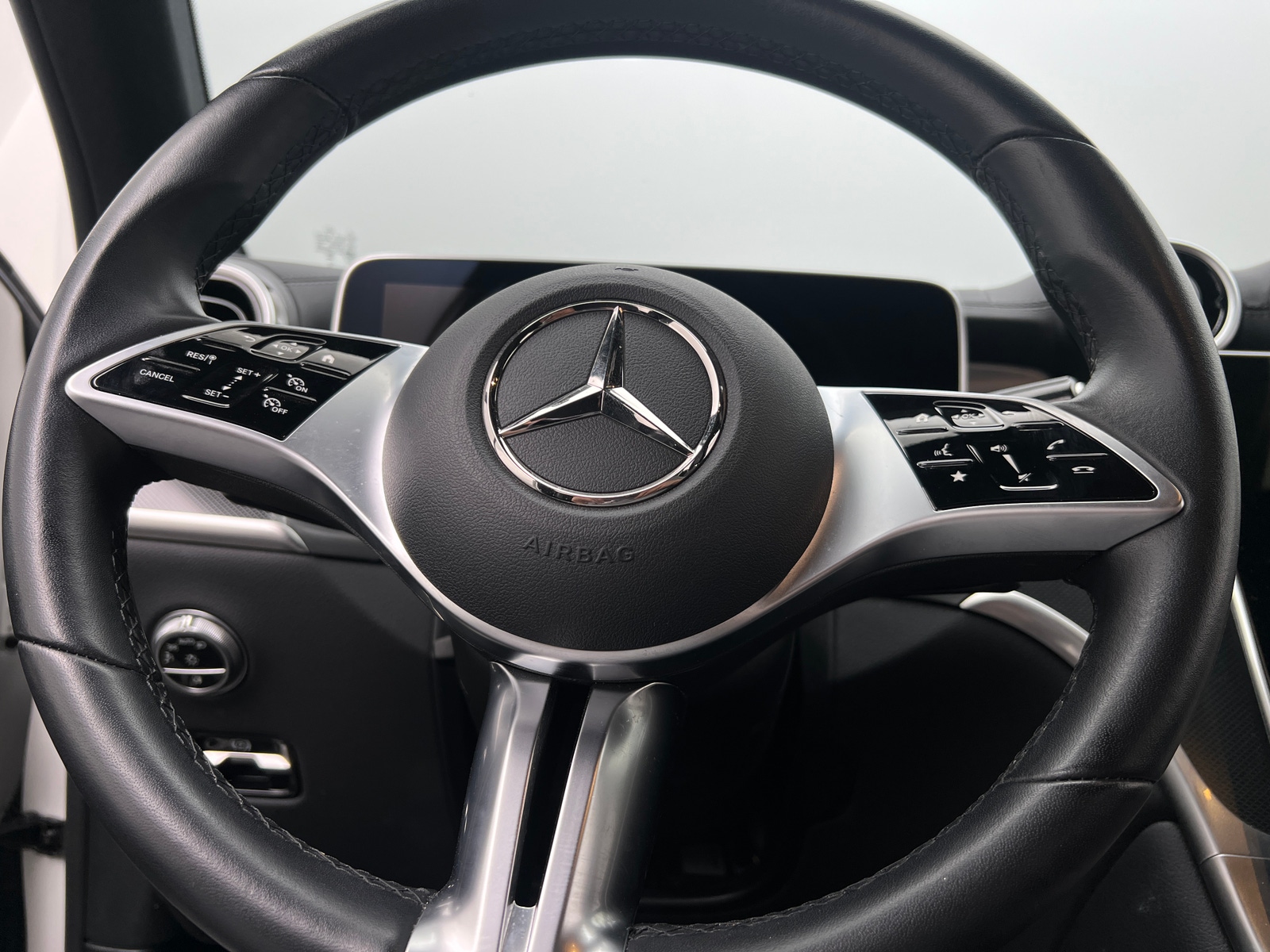 Thumbnail: 2024 Mercedes-Benz GLC - 4