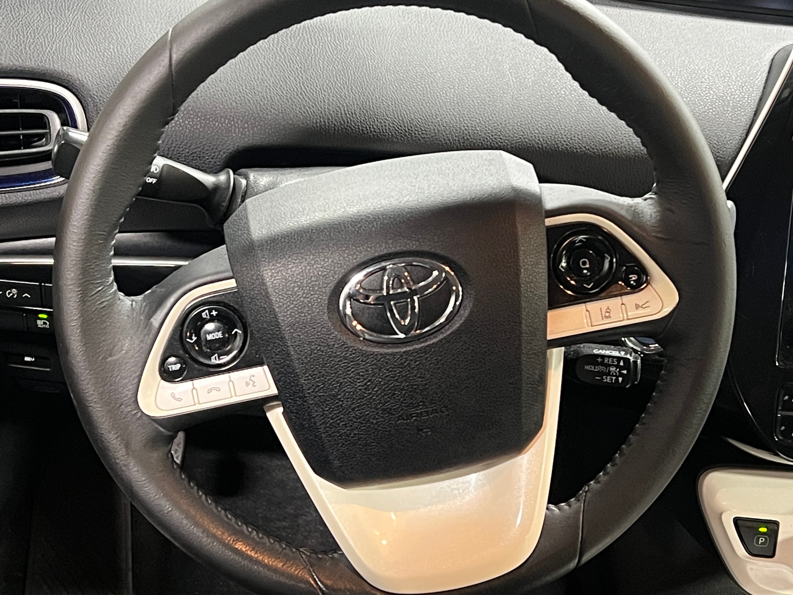 Thumbnail: 2016 Toyota Prius - 4