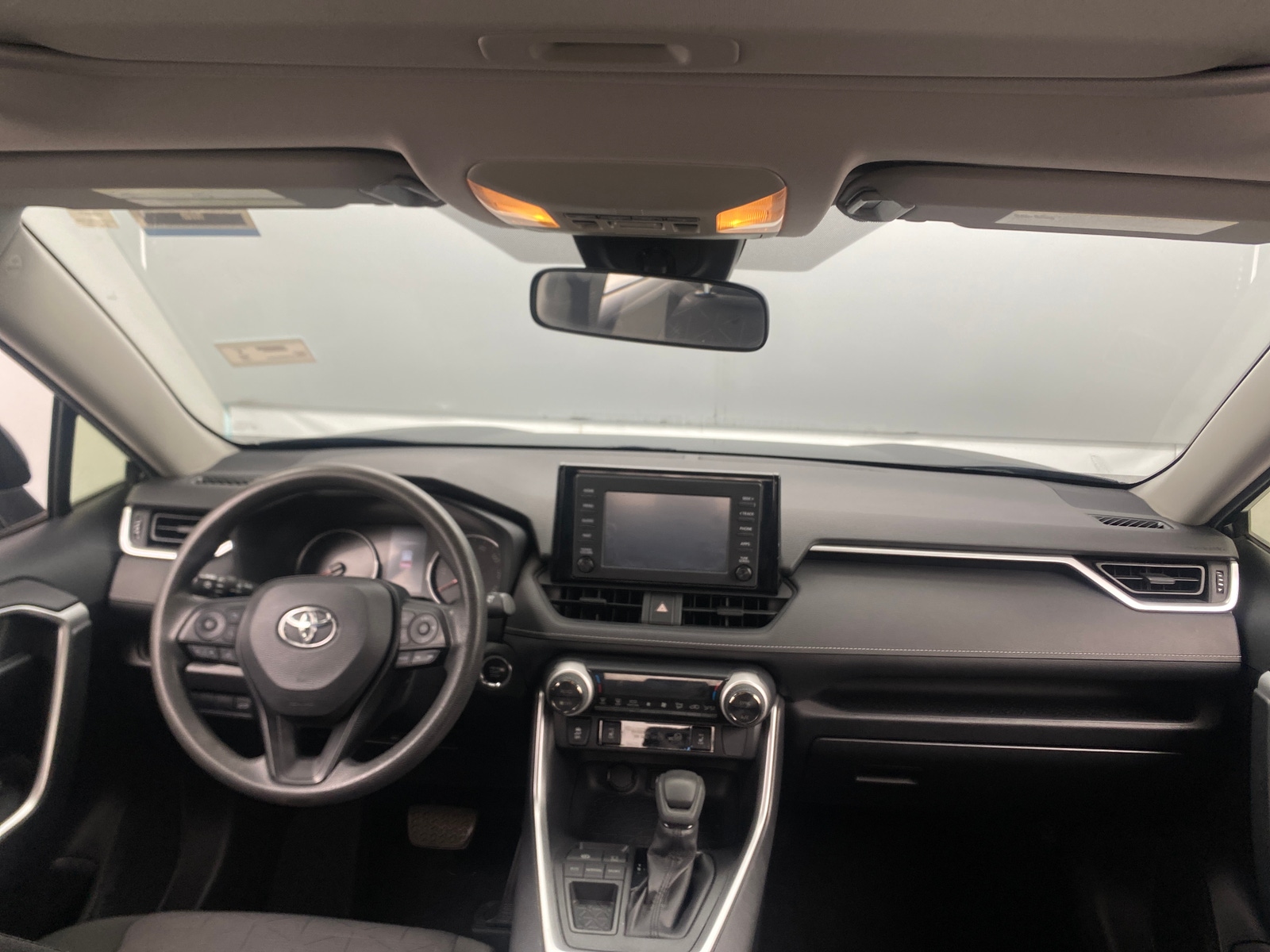 Thumbnail: 2019 Toyota RAV4 - 3