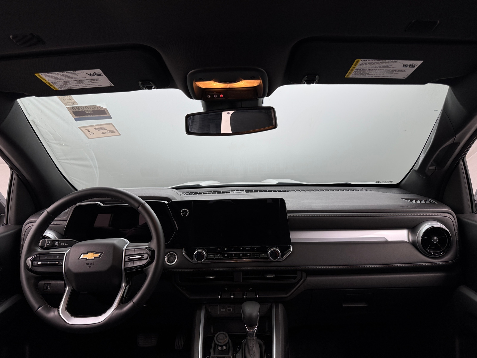 Thumbnail: 2024 Chevrolet Colorado - 3