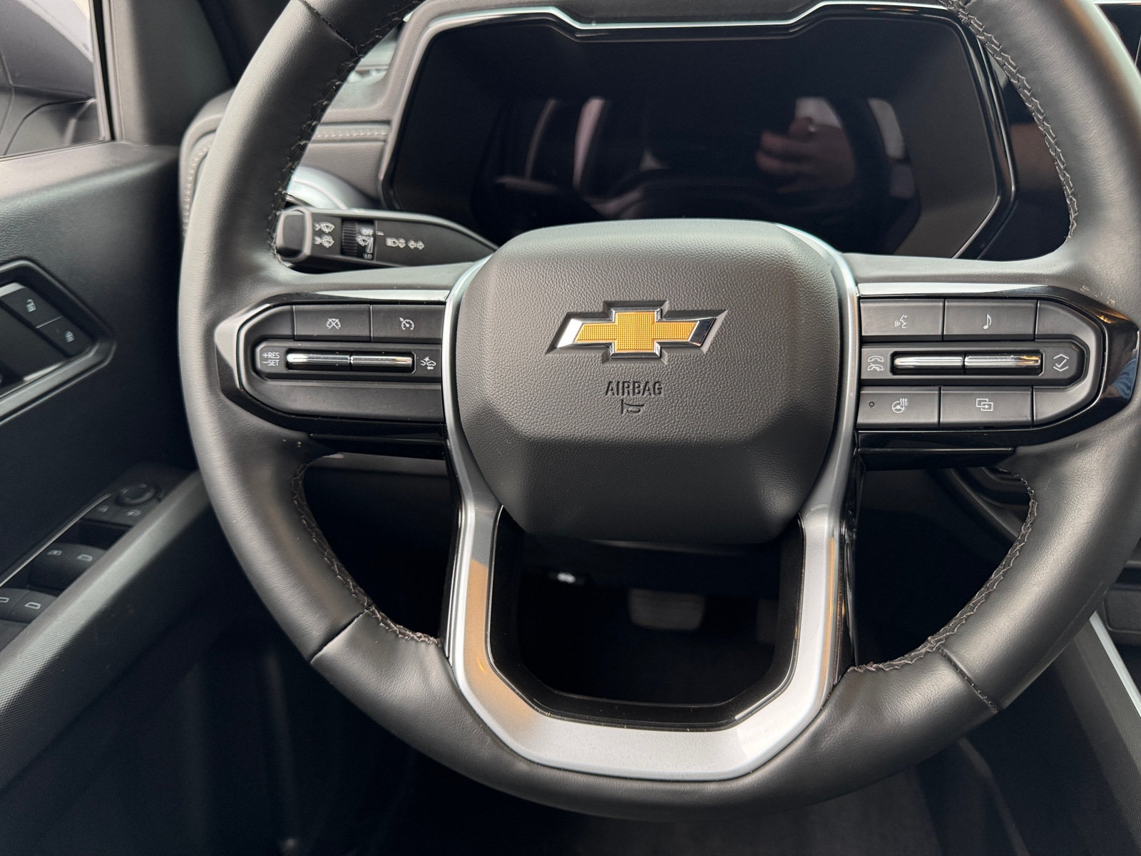 Thumbnail: 2024 Chevrolet Colorado - 5