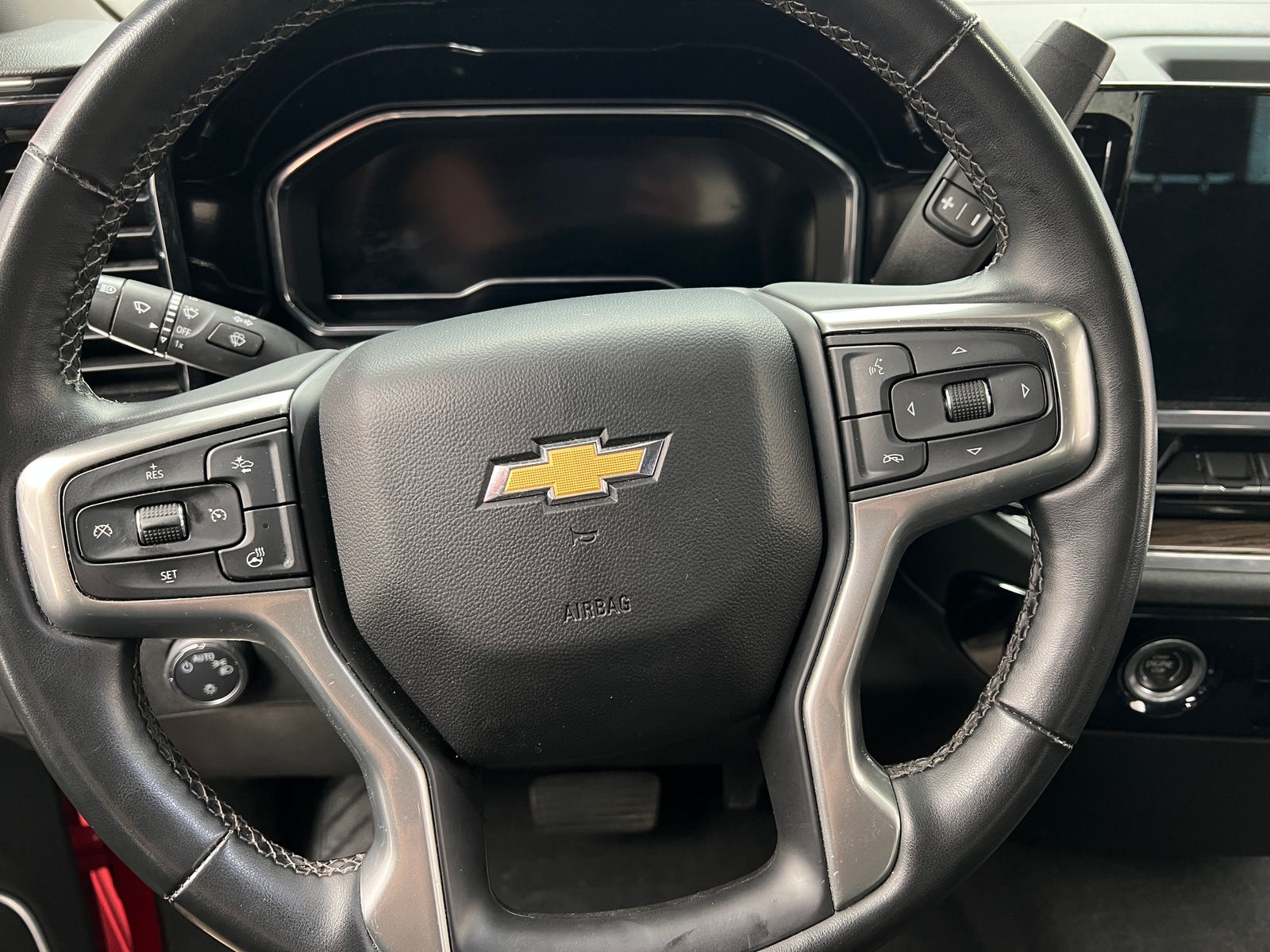 Thumbnail: 2024 Chevrolet Silverado 1500 - 5
