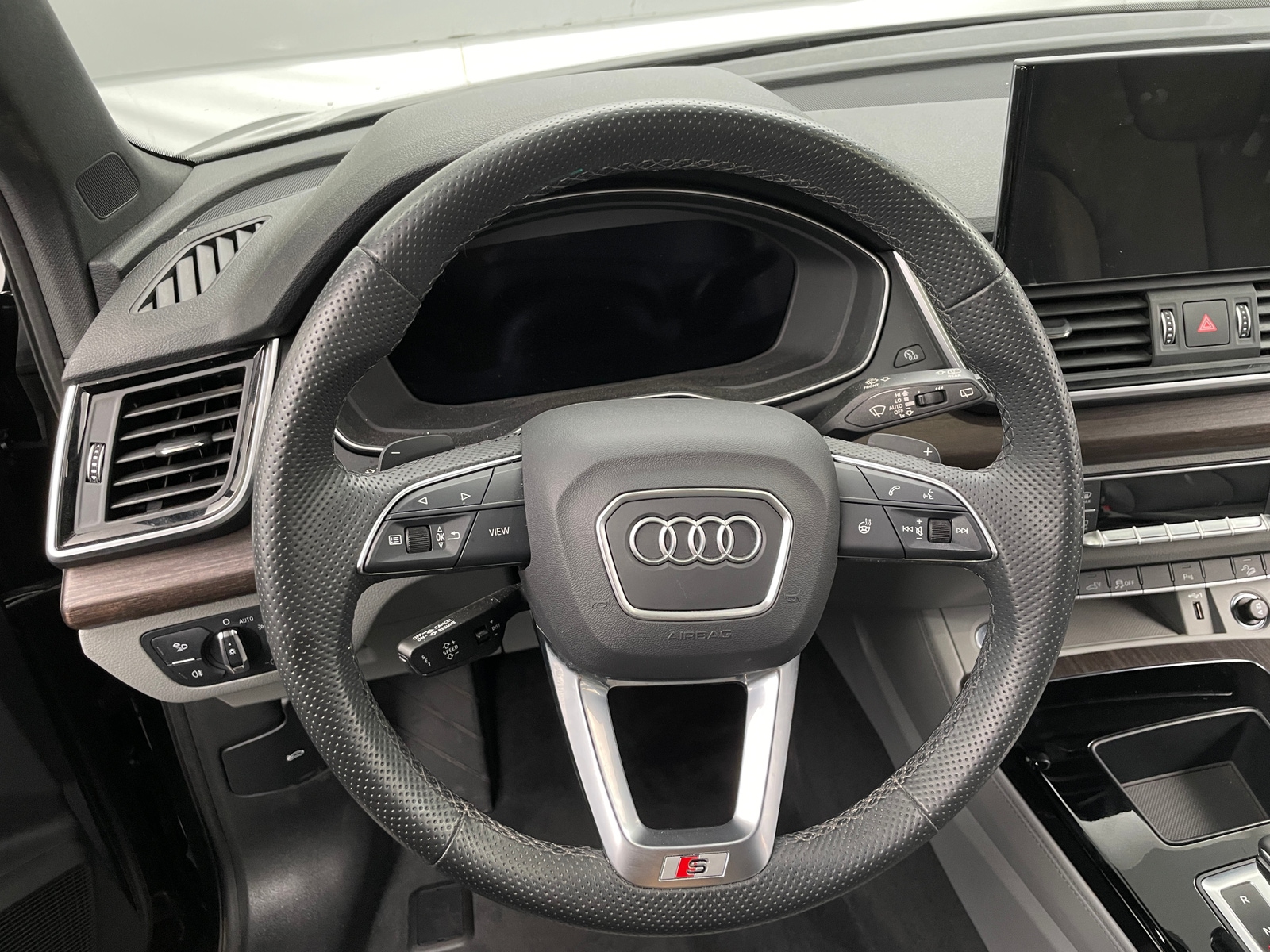 Thumbnail: 2024 Audi Q5 - 4