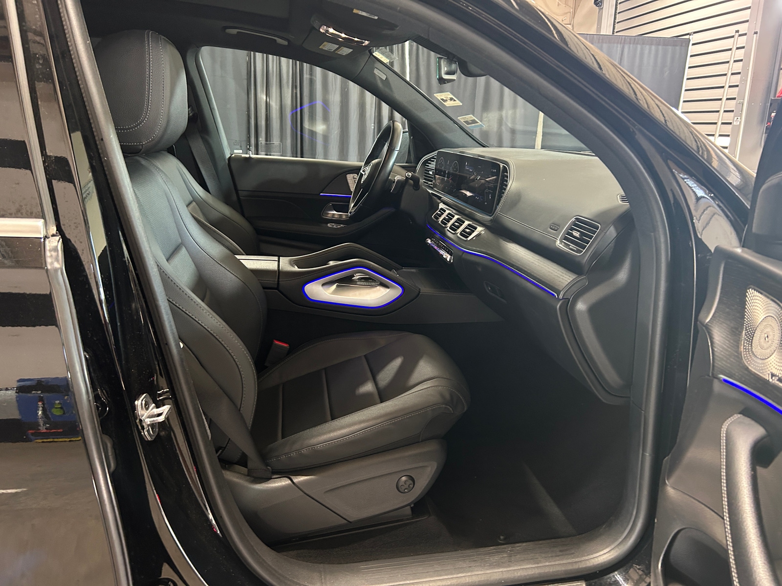 Thumbnail: 2024 Mercedes-Benz GLS - 2