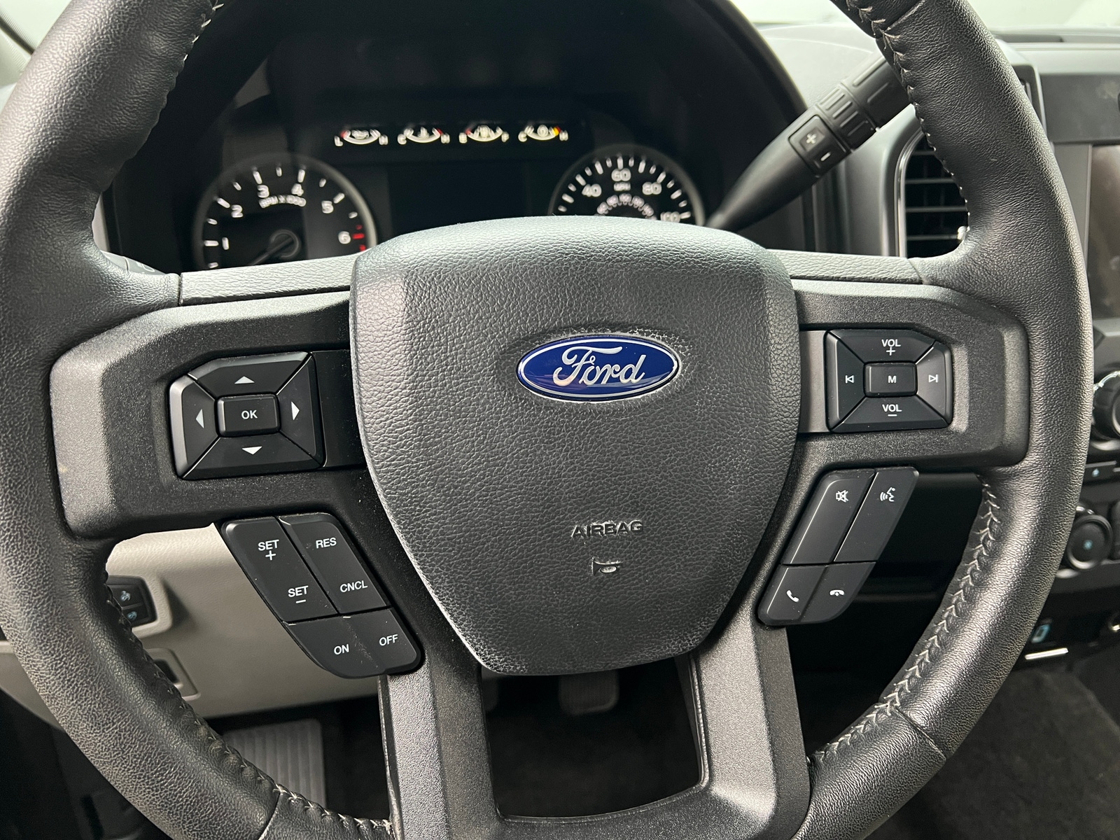 Thumbnail: 2018 Ford Econoline - 5
