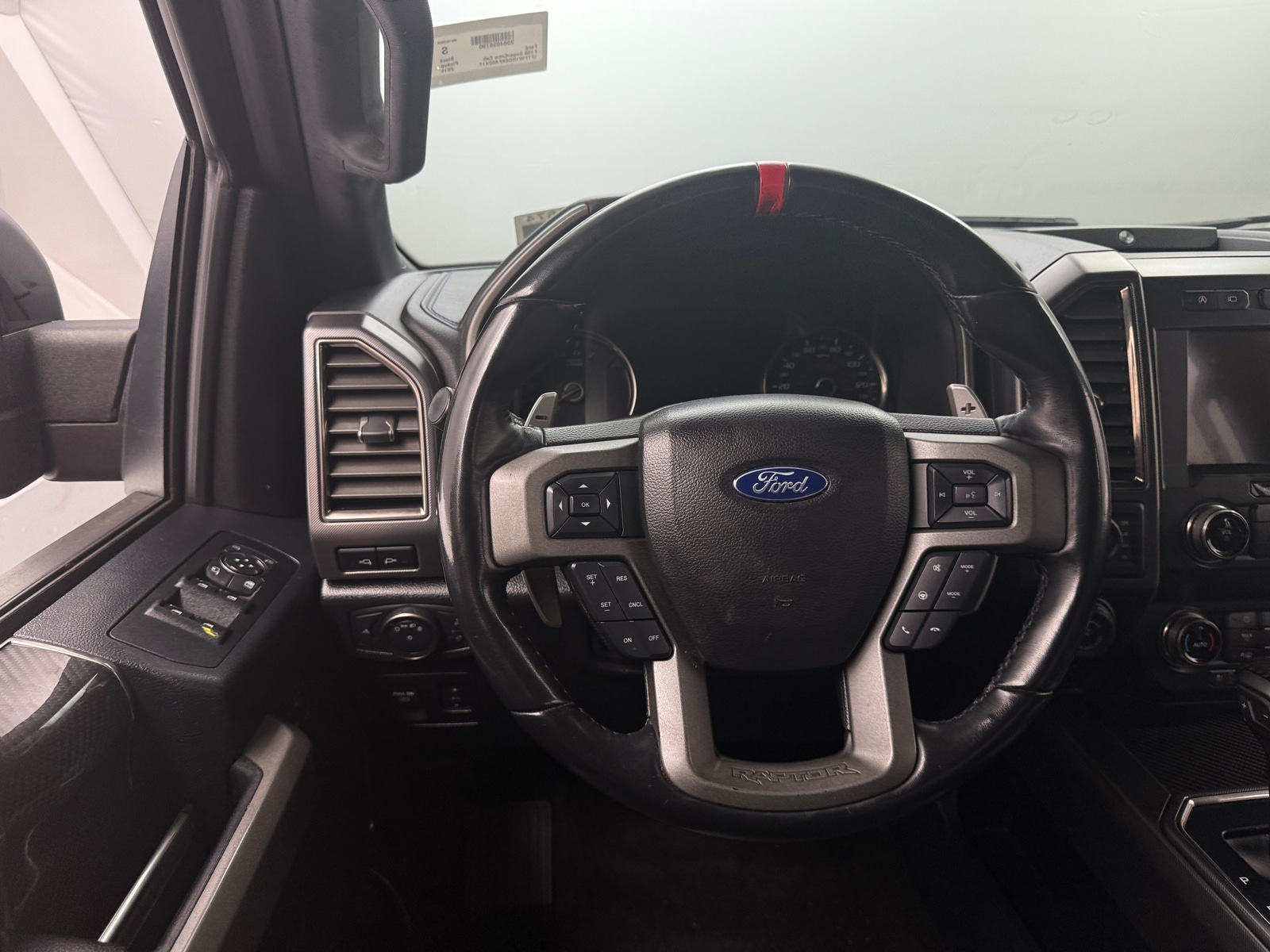 Thumbnail: 2019 Ford Econoline - 5