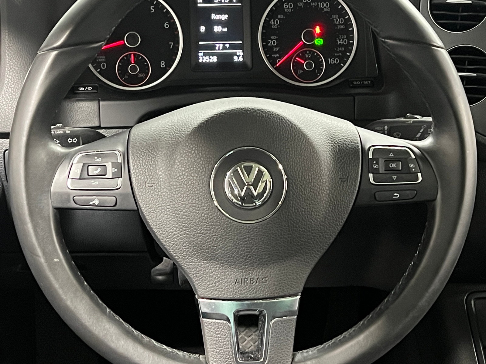 Thumbnail: 2015 Volkswagen Tiguan - 5