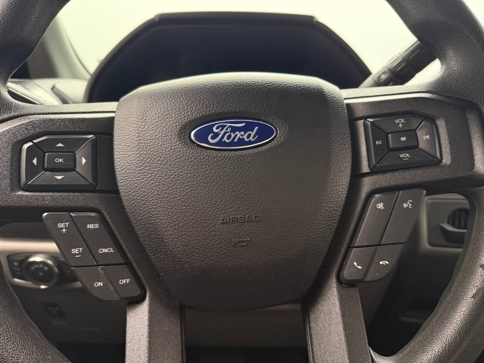 Thumbnail: 2019 Ford Econoline - 5