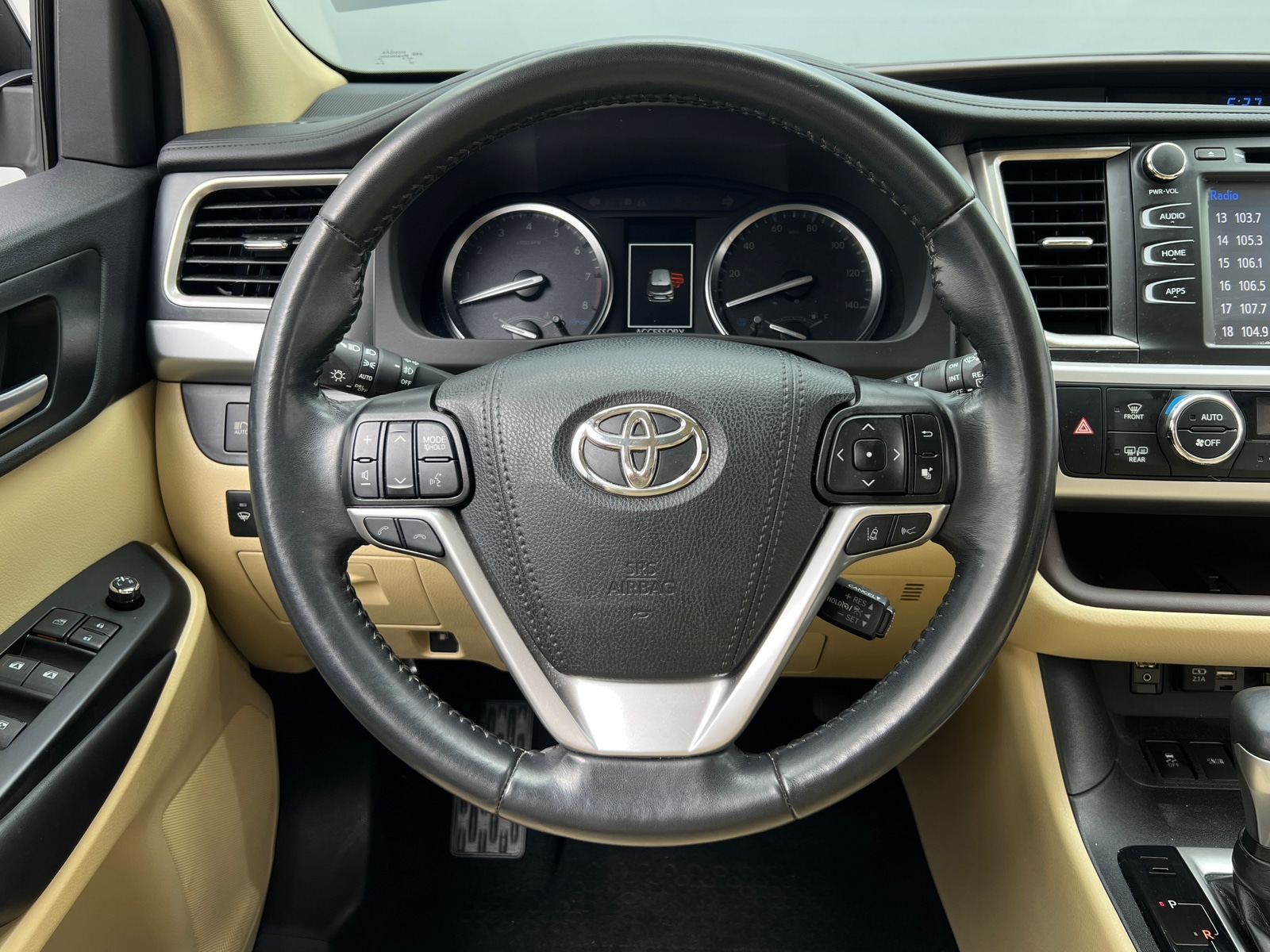 Thumbnail: 2019 Toyota Highlander - 4