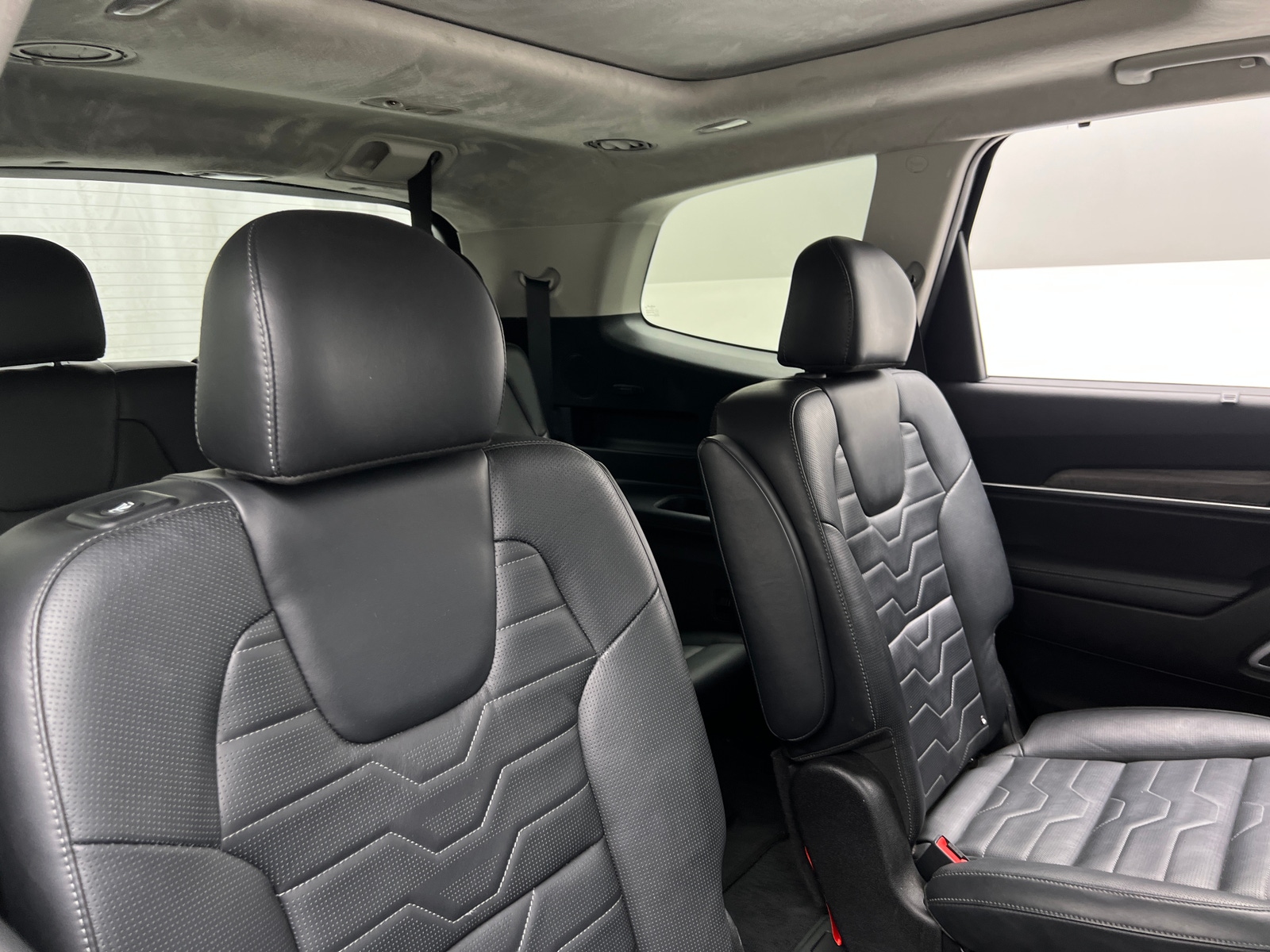Thumbnail: 2022 Kia Telluride - 5