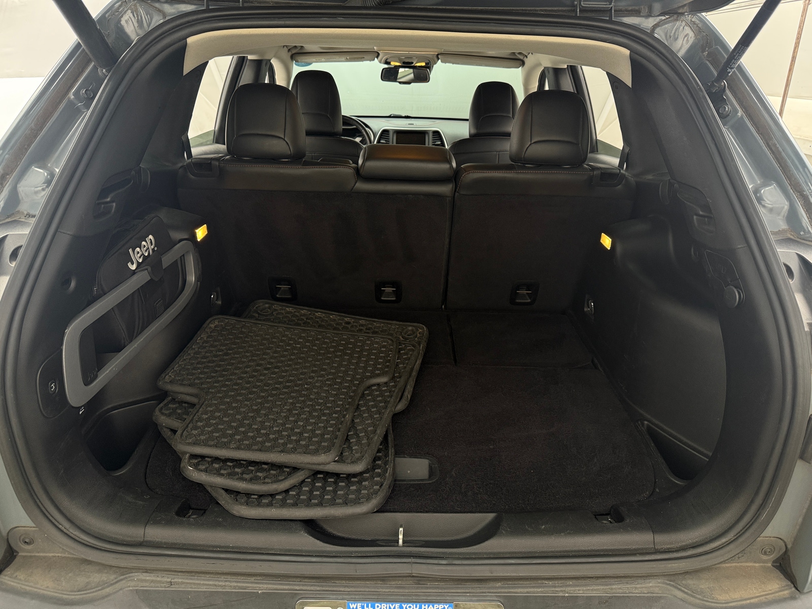 Thumbnail: 2015 Jeep Cherokee - 7