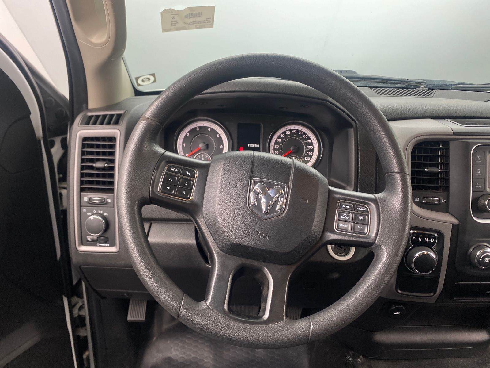 Thumbnail: 2023 RAM 1500 Classic - 4