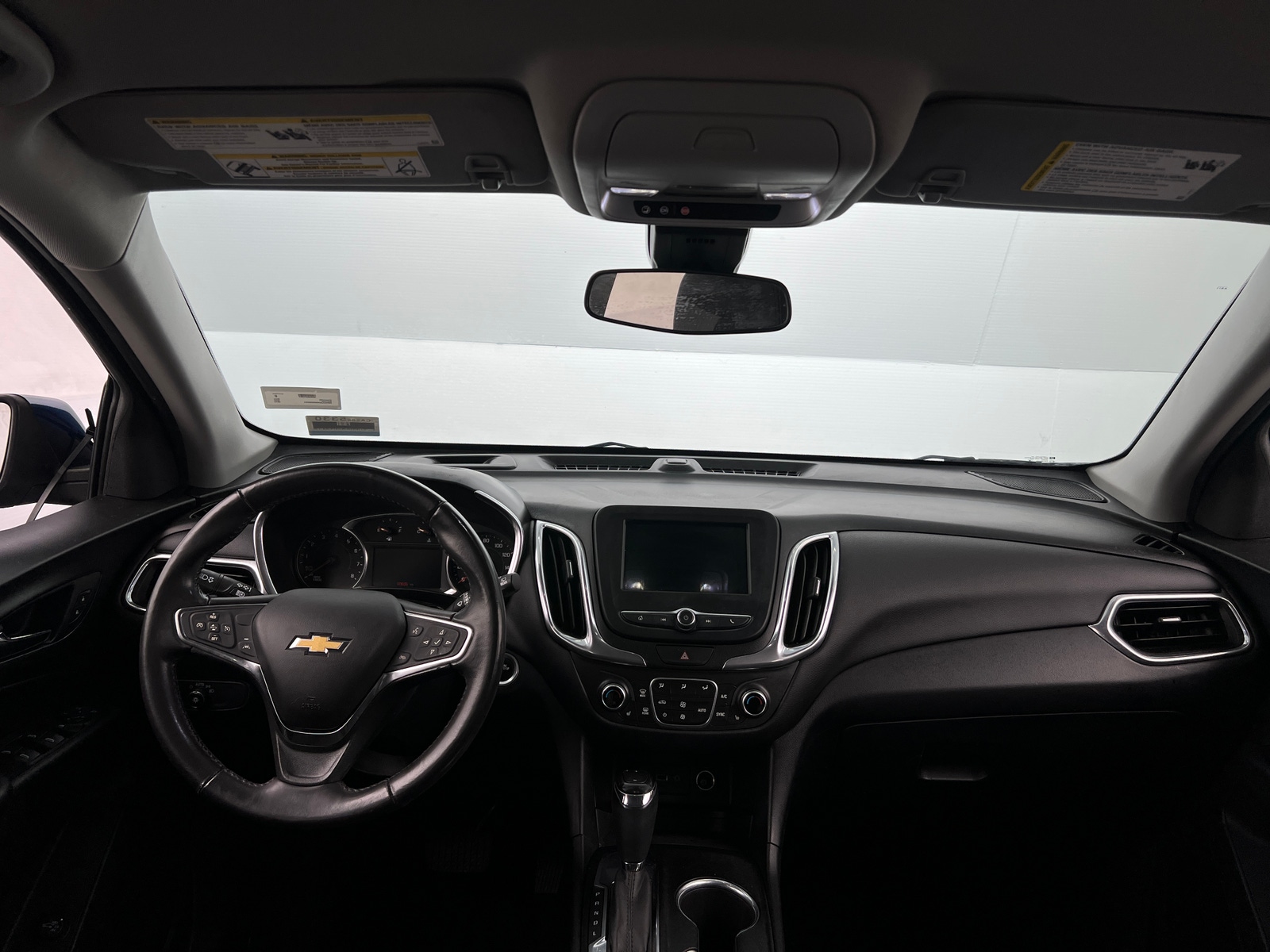 Thumbnail: 2019 Chevrolet Equinox - 3