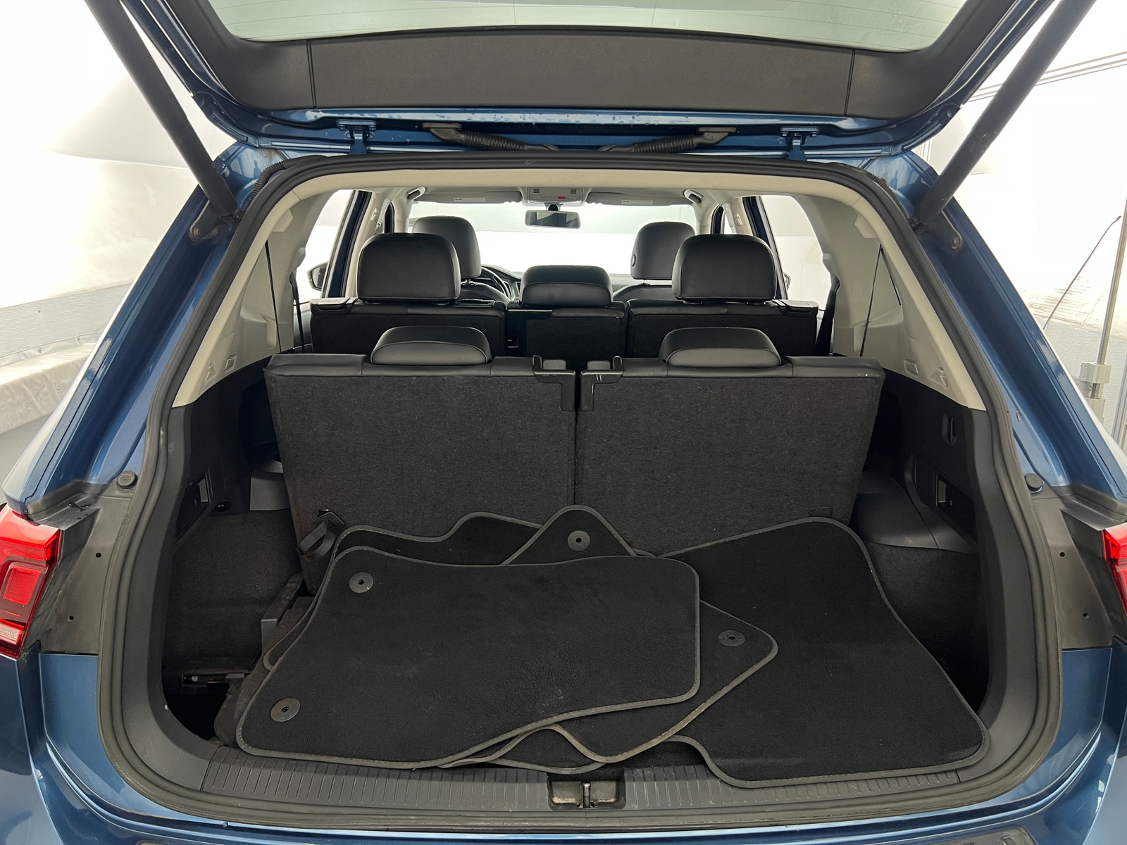 Thumbnail: 2019 Volkswagen Tiguan - 6