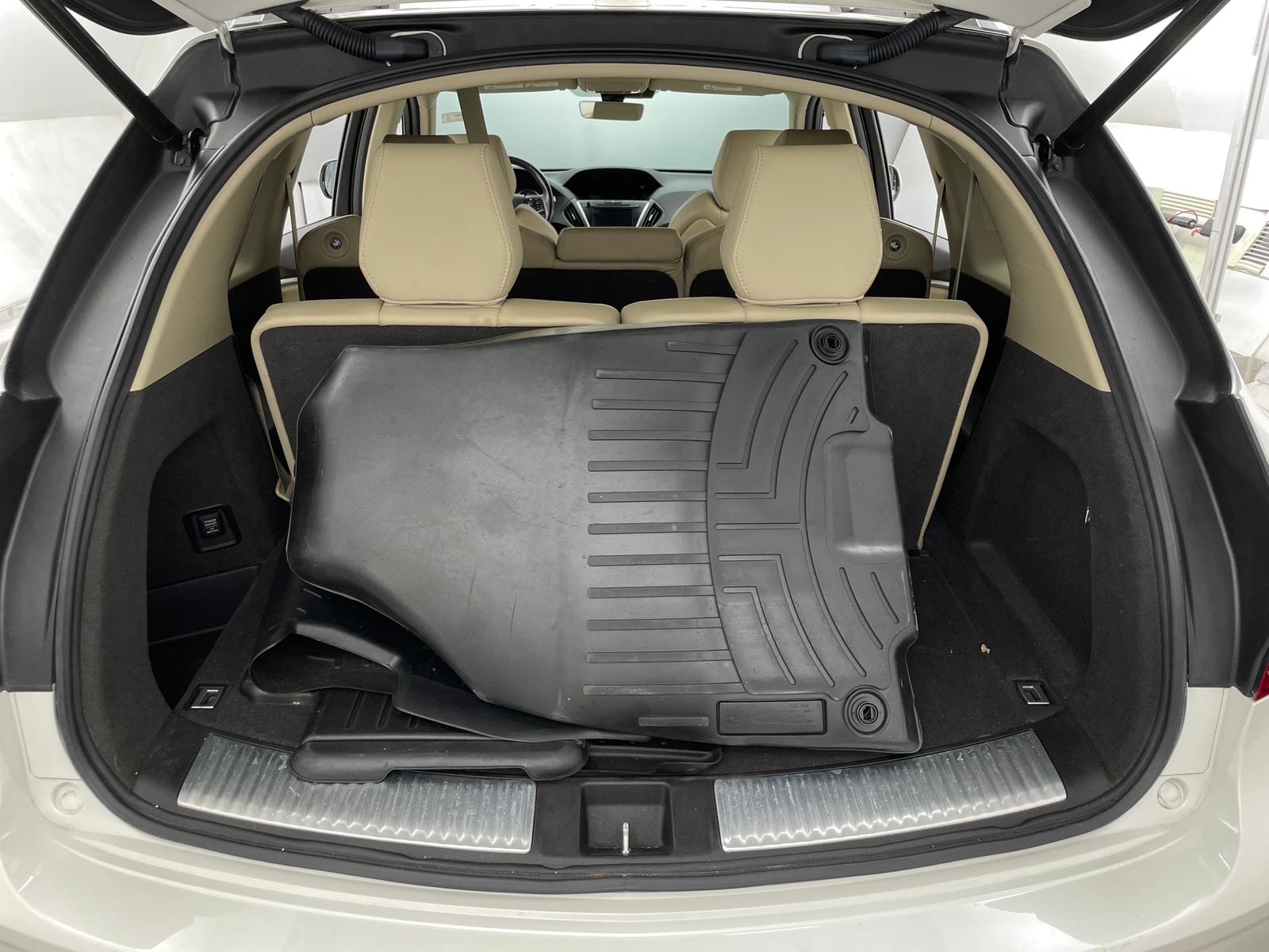 Thumbnail: 2017 Acura MDX - 6