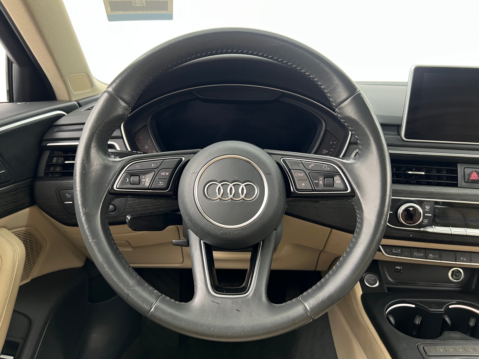 Thumbnail: 2019 Audi A4 - 4