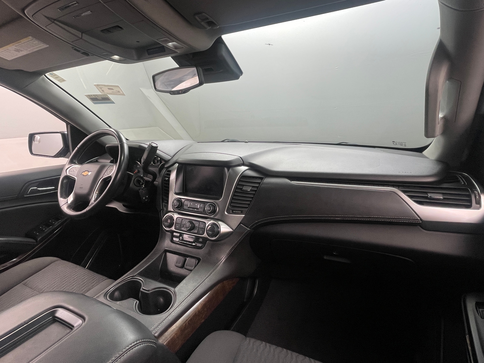 Thumbnail: 2020 Chevrolet Tahoe - 3