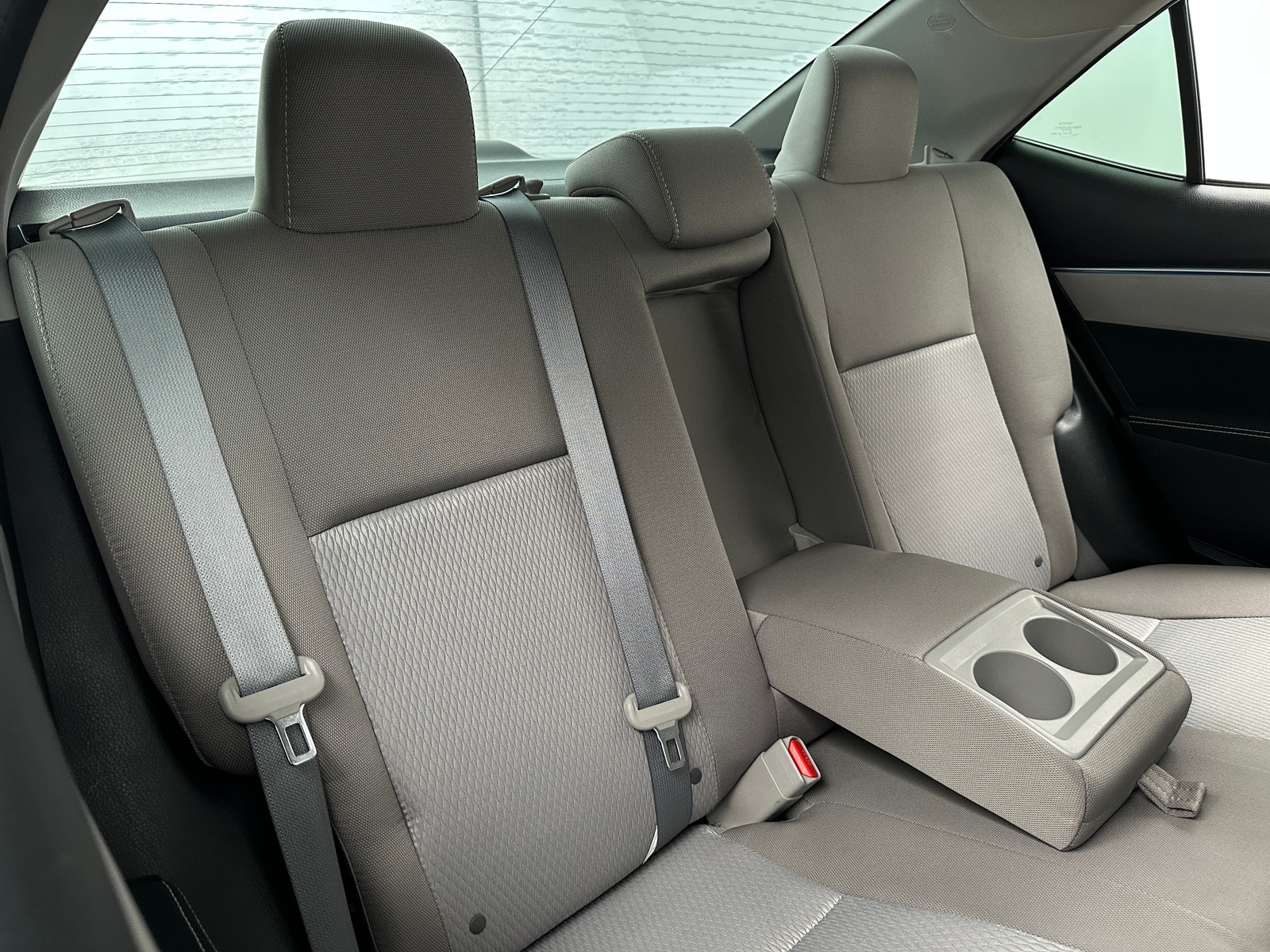 Thumbnail: 2016 Toyota Corolla - 6