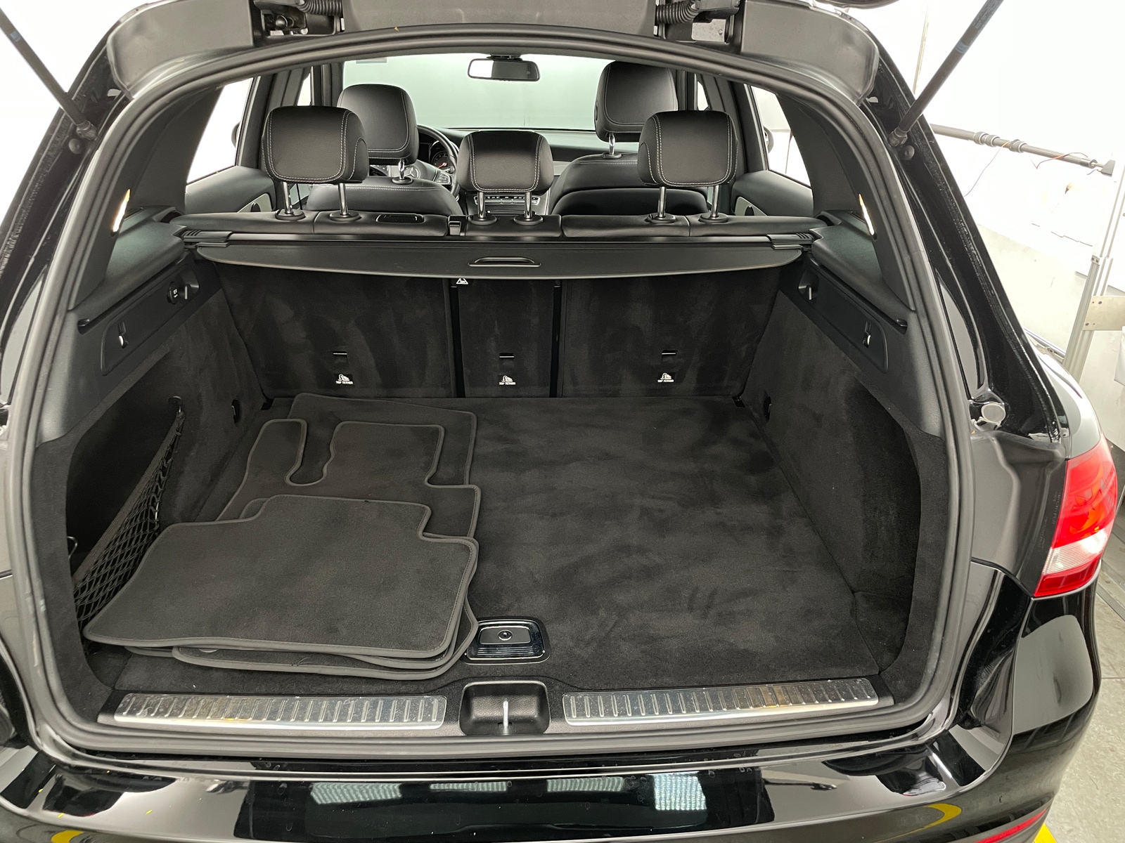 Thumbnail: 2019 Mercedes-Benz GLC - 6