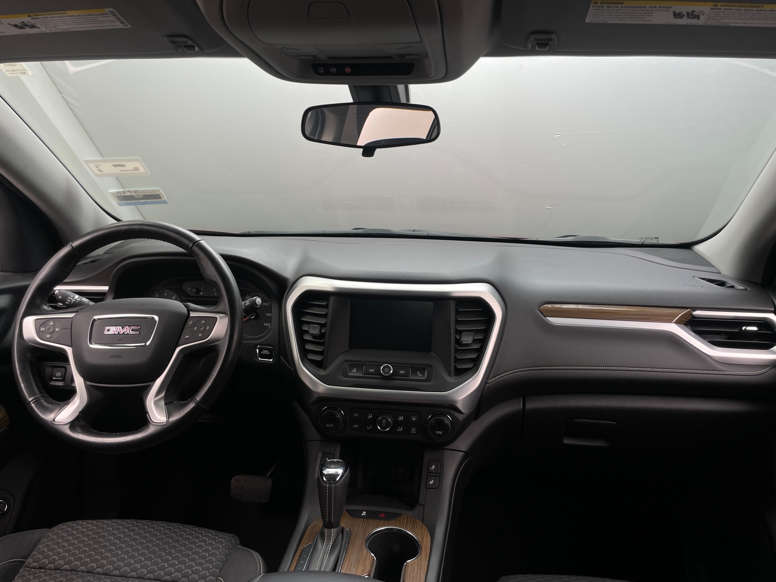 Thumbnail: 2017 GMC Acadia - 3