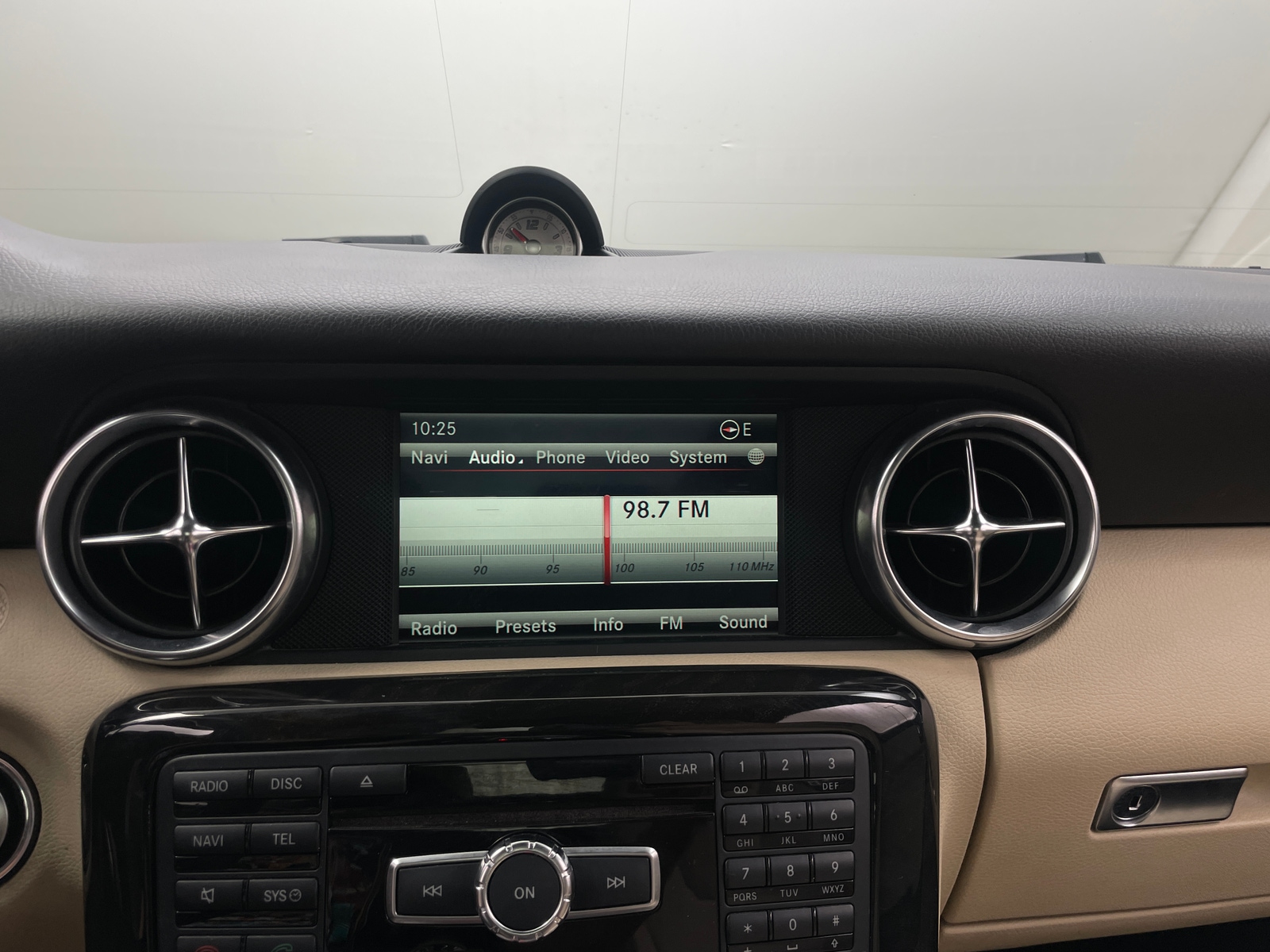 Thumbnail: 2016 Mercedes-Benz SLK - 2