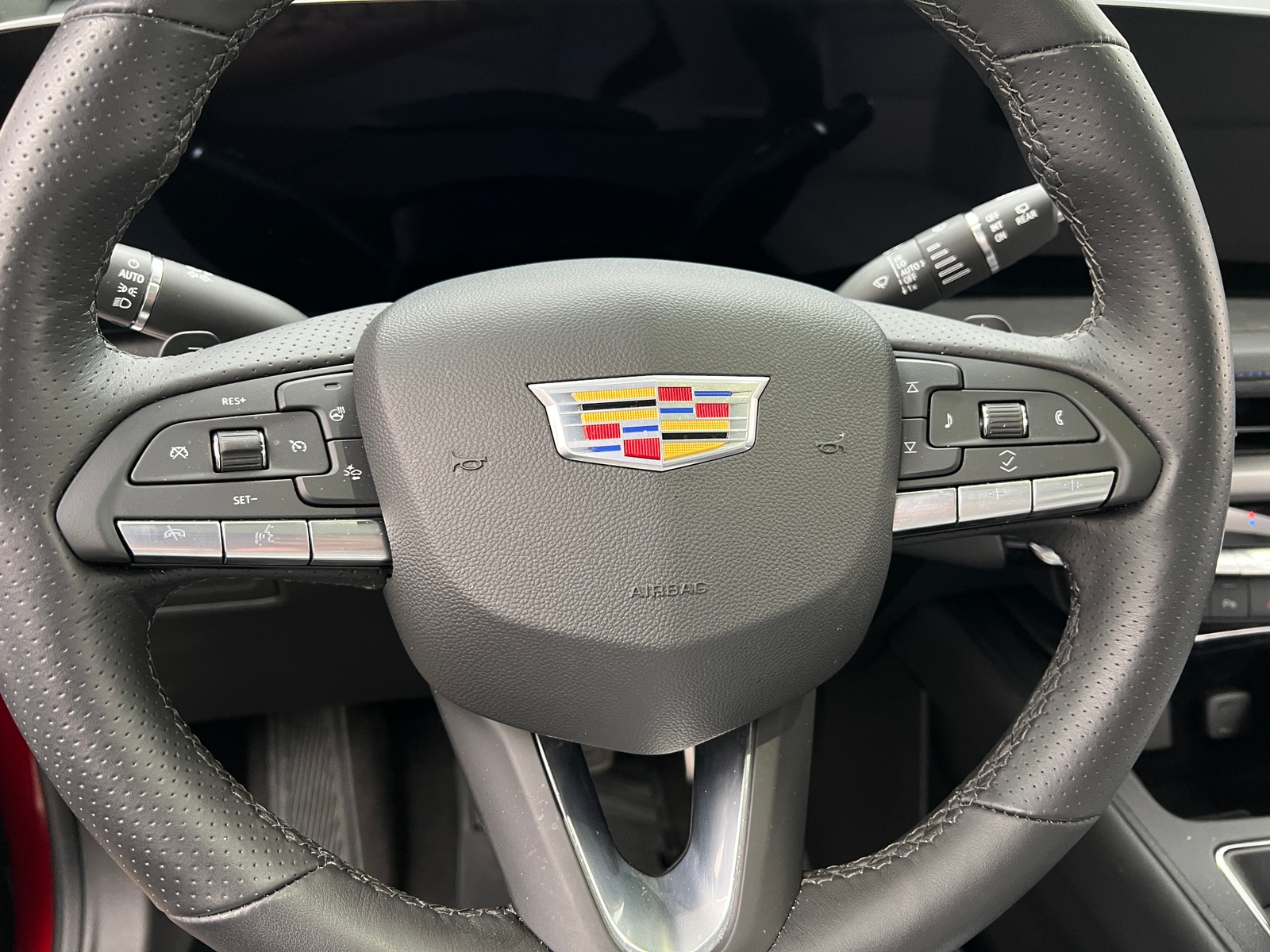 Thumbnail: 2024 Cadillac XT4 - 4