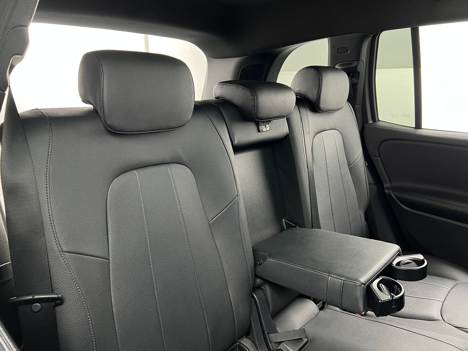 Thumbnail: 2023 Mercedes-Benz GLB - 5